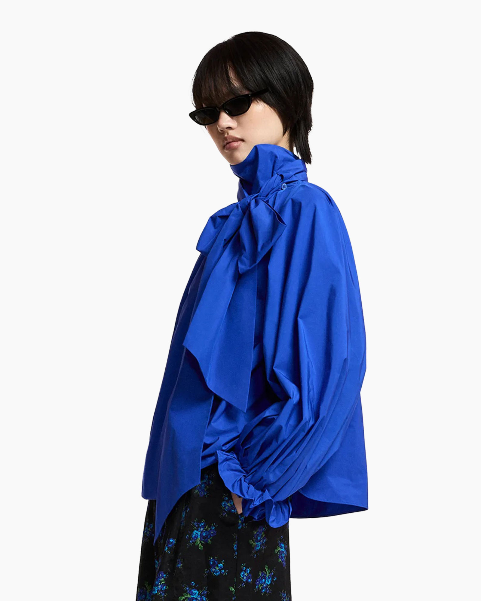 blue blouse, puff sleeves, high neck, bow detail, elastic hem