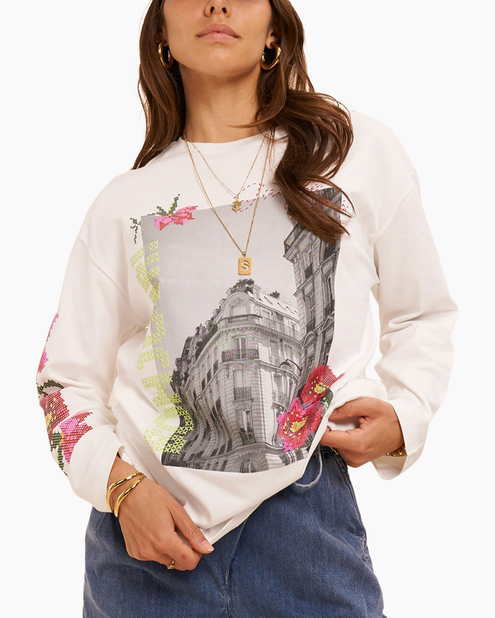sweatshirt, graphic, cityscape, long sleeve, white