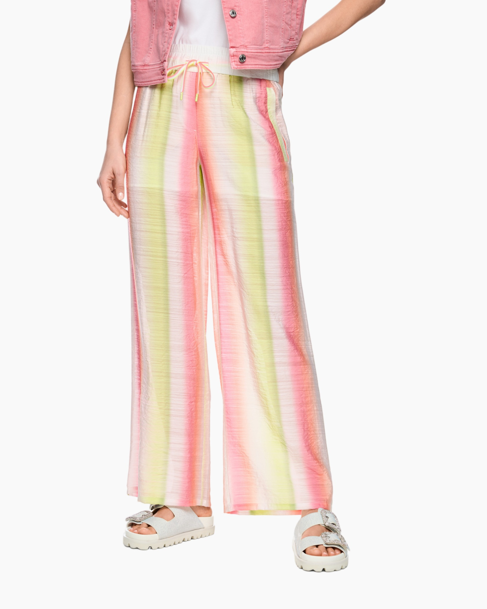 wide-leg pants, tie-dye, multi-color, drawstring, slip-on sandals