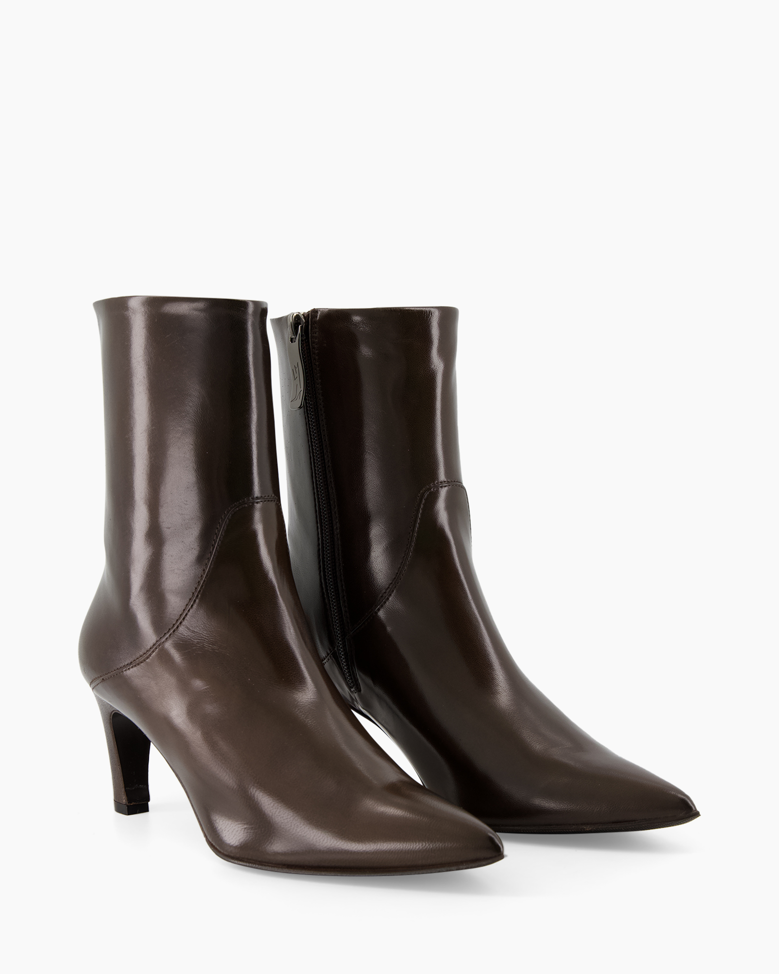 ankle boots, brown leather, mid heel, zipper, pointed toe