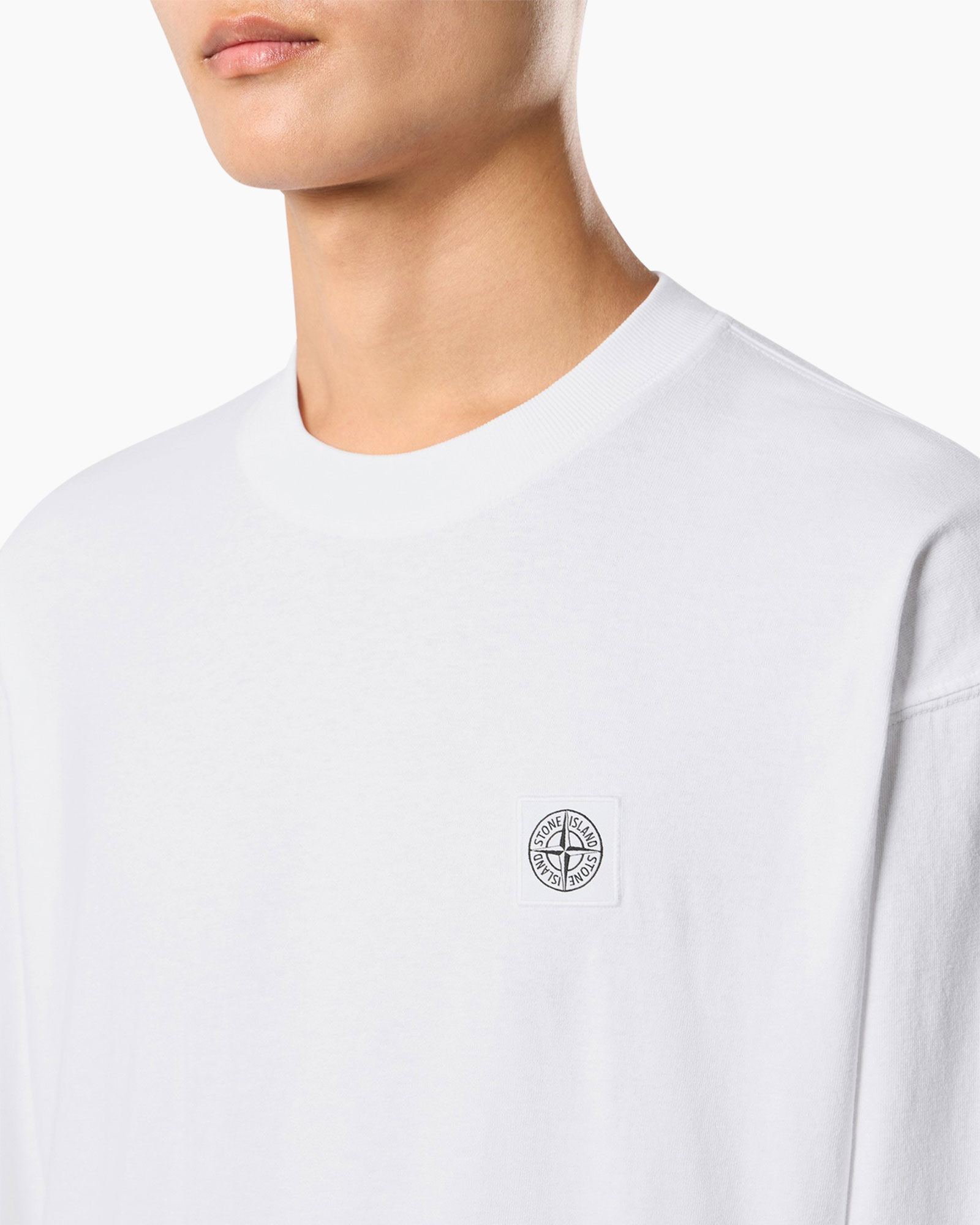 tshirt, white, round neck, logo patch, long sleeve