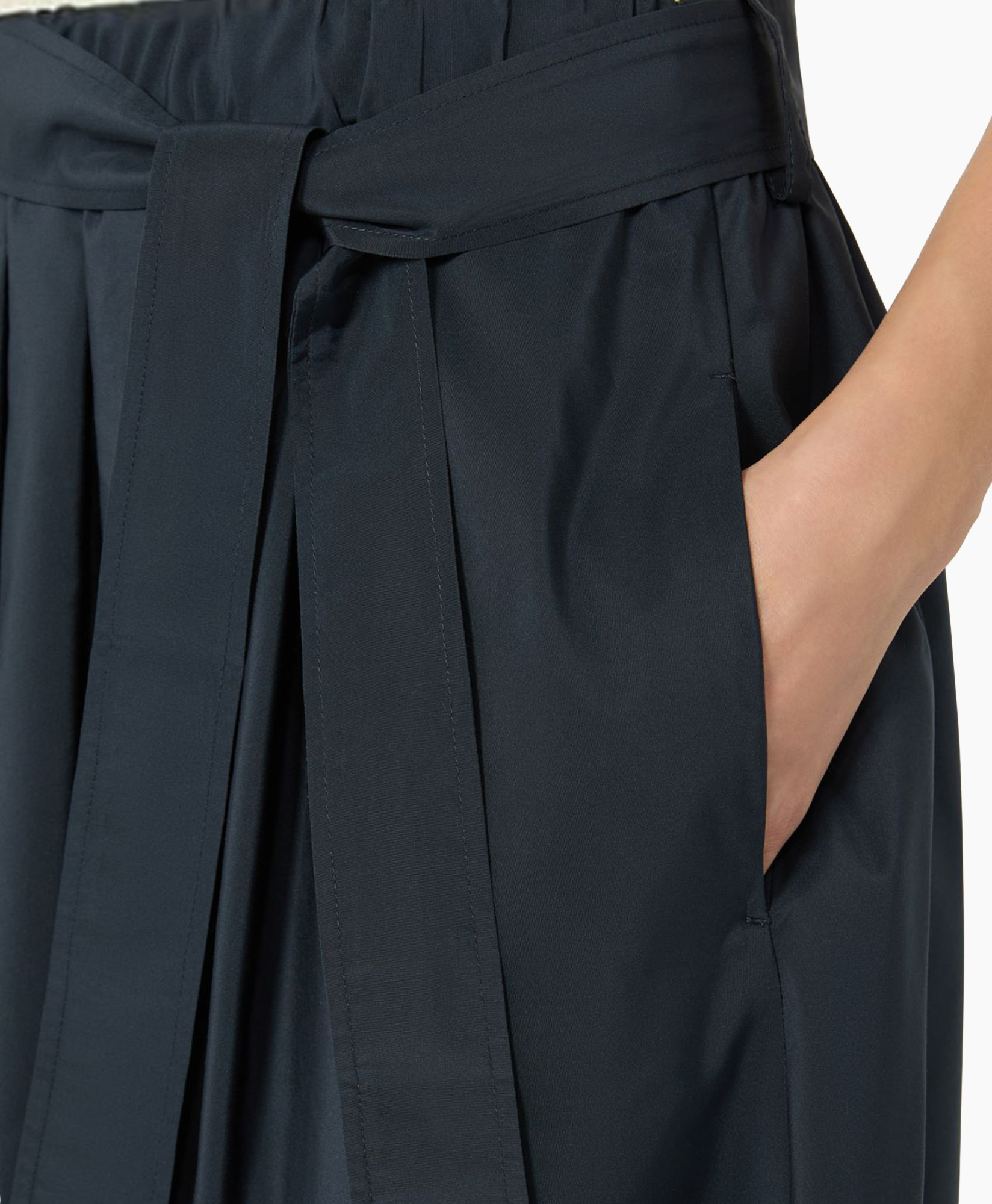 wrap belt, tie belt, pants, pocket, dark navy