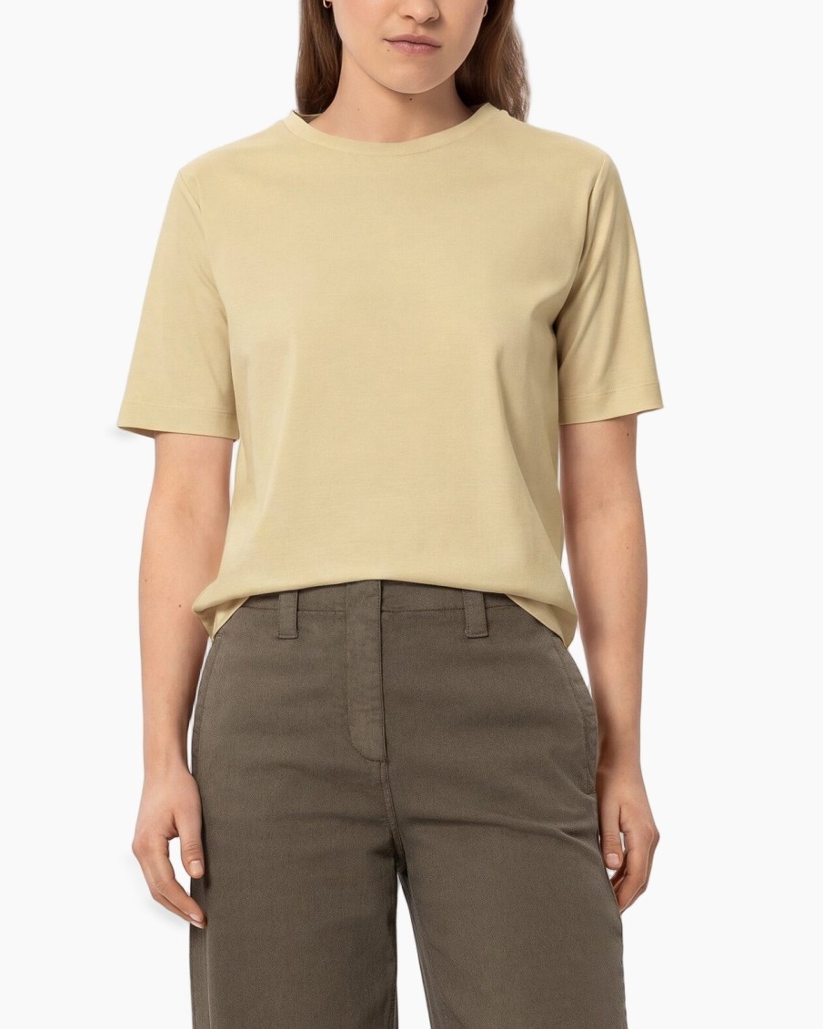 t-shirt, short sleeves, beige, cotton, untucked