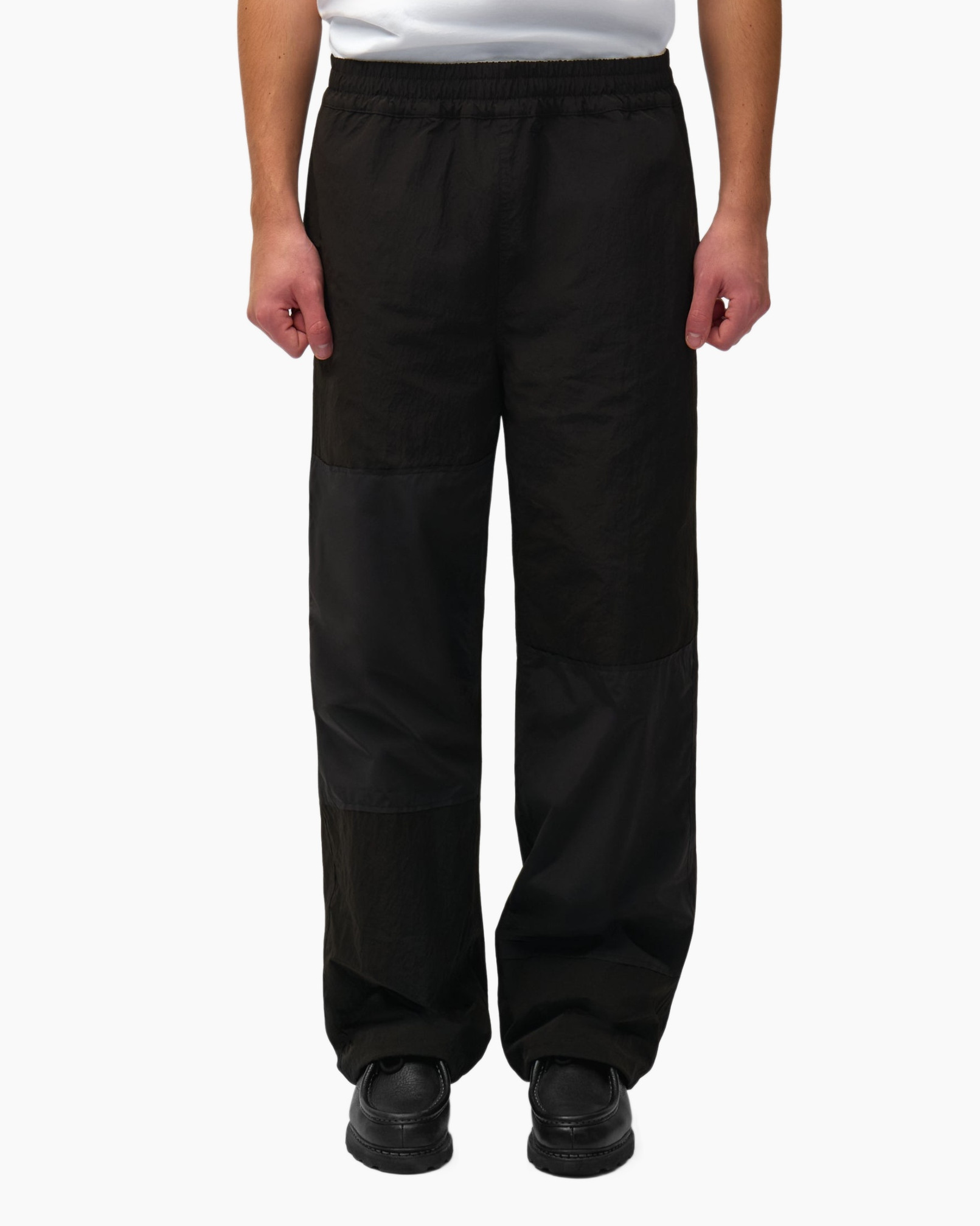 Clothing, Pants, Jeans, Shoe, Person