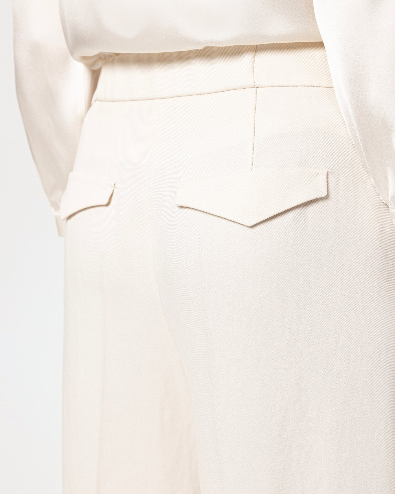 Home Decor, Linen, Pants, Stain, Shirt