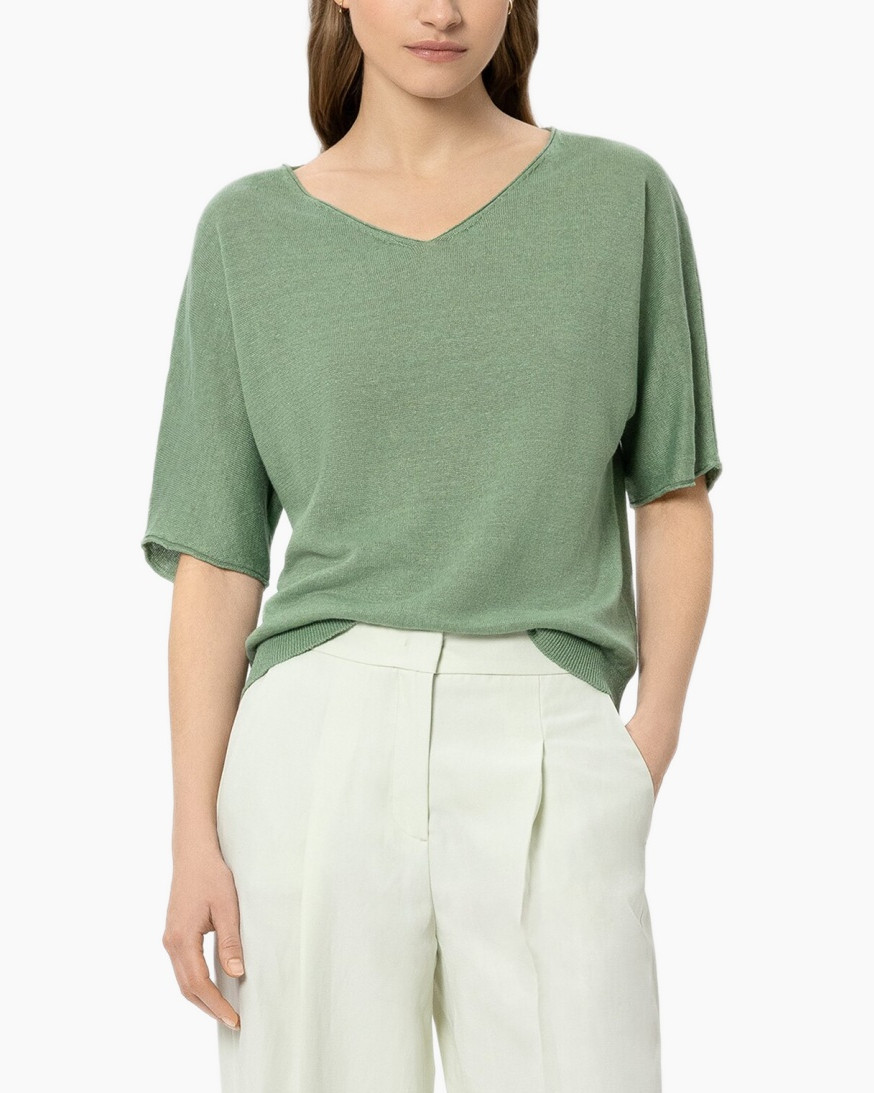 green top, V-neck, short sleeves, knit fabric, casual blouse