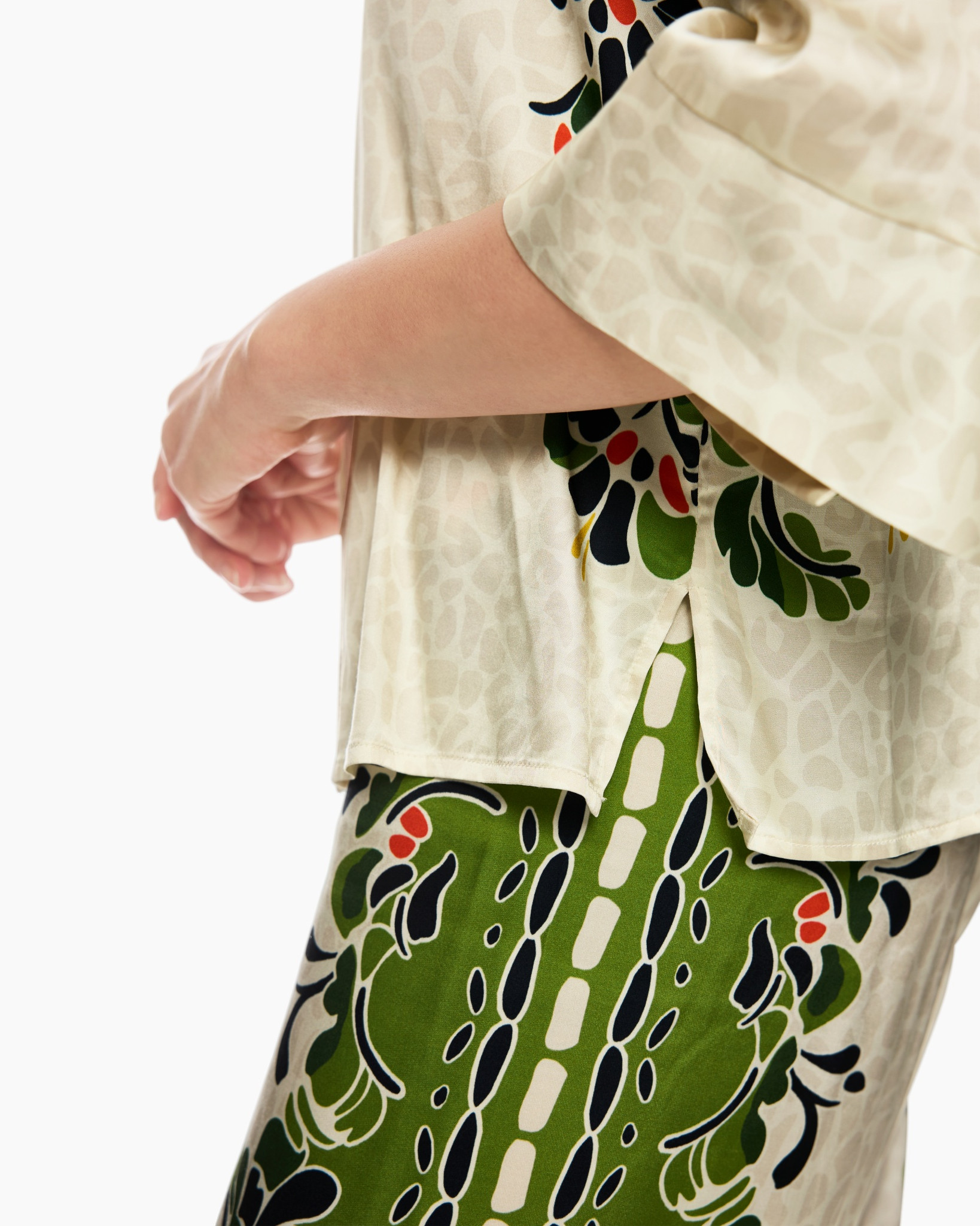 kimono, leaves pattern, green, beige, short sleeve