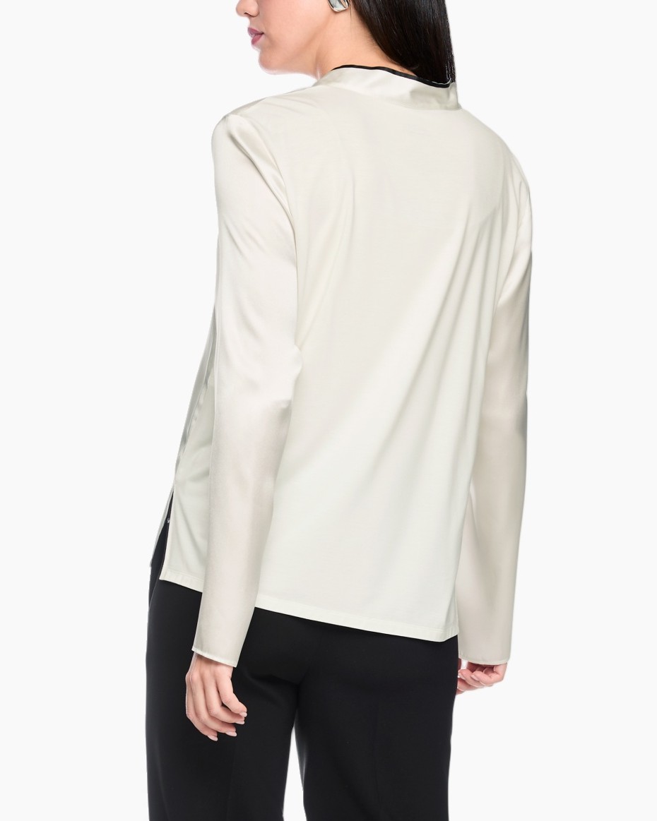 blazer, long-sleeve, light, collar, back-view