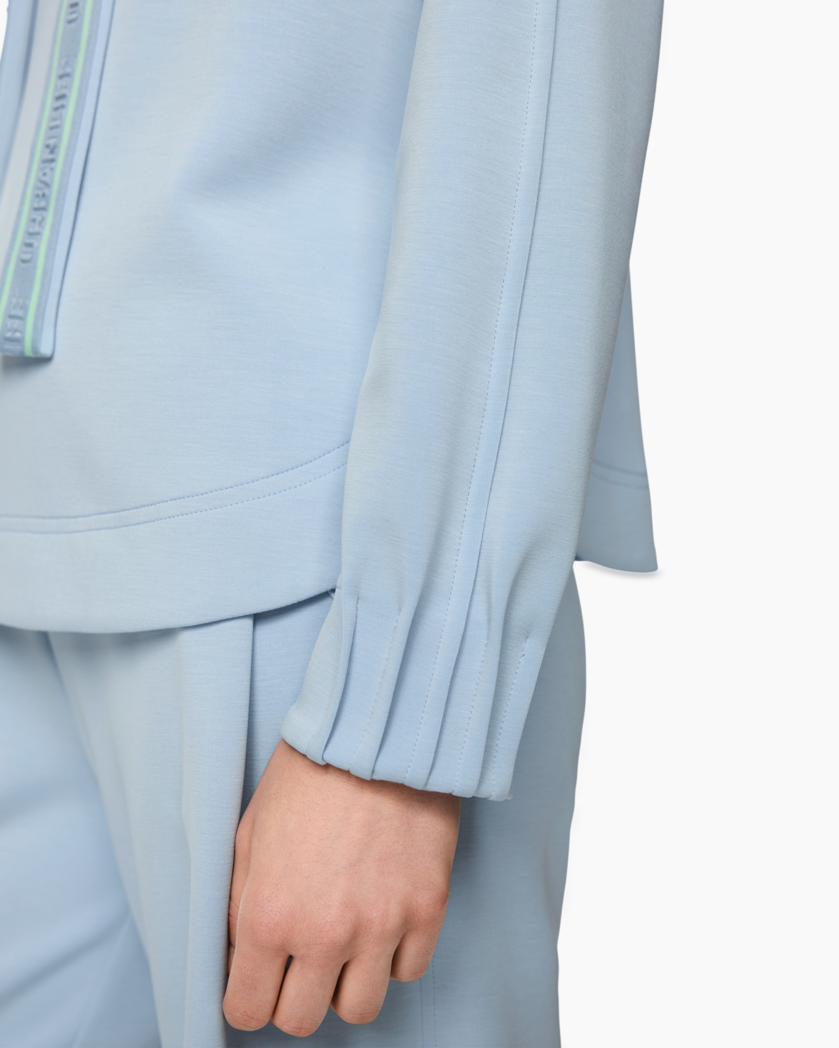 light blue, sleeve, pleated, zipper, soft fabric