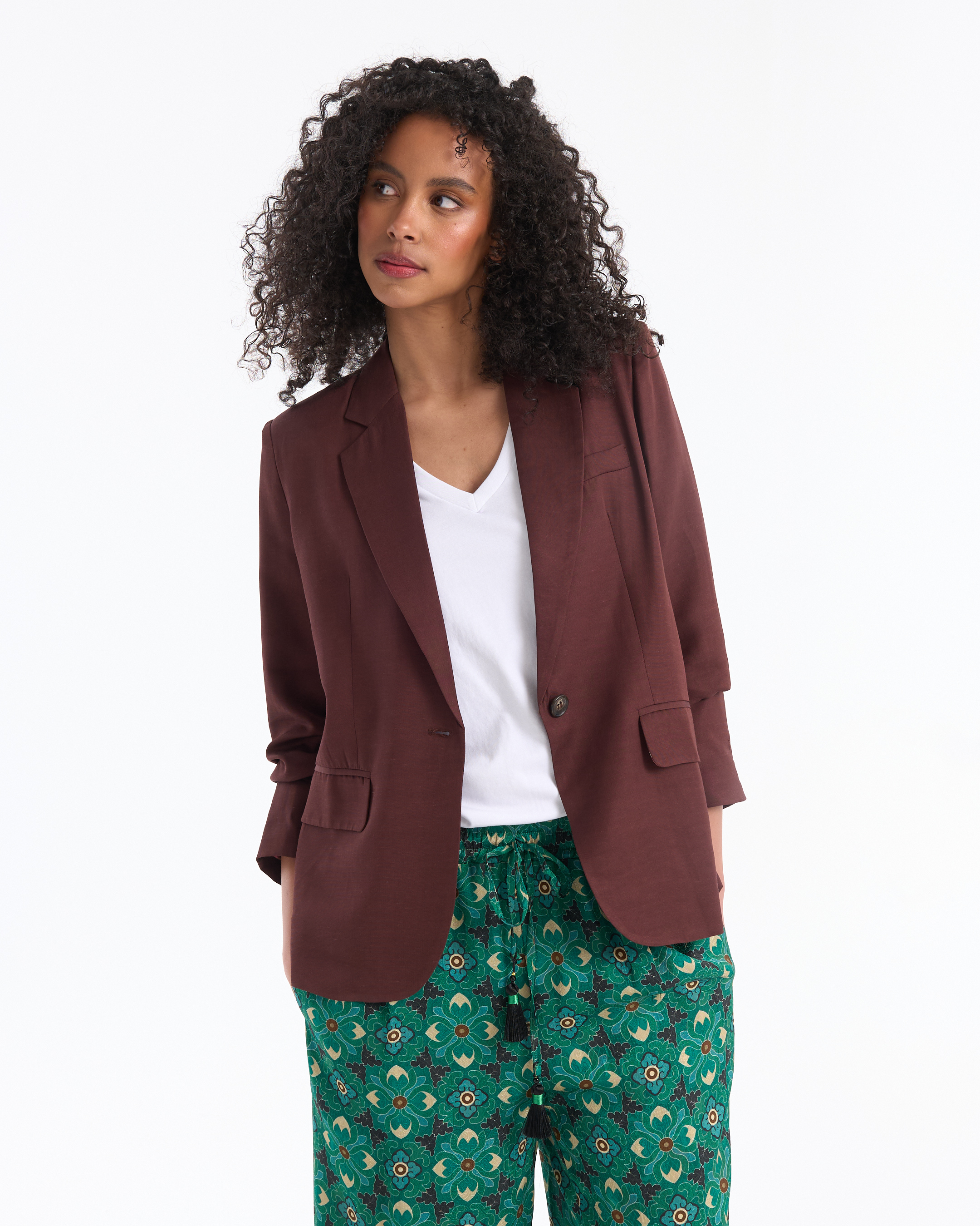 blazer, brown blazer, women, multicolored pants, floral print pants