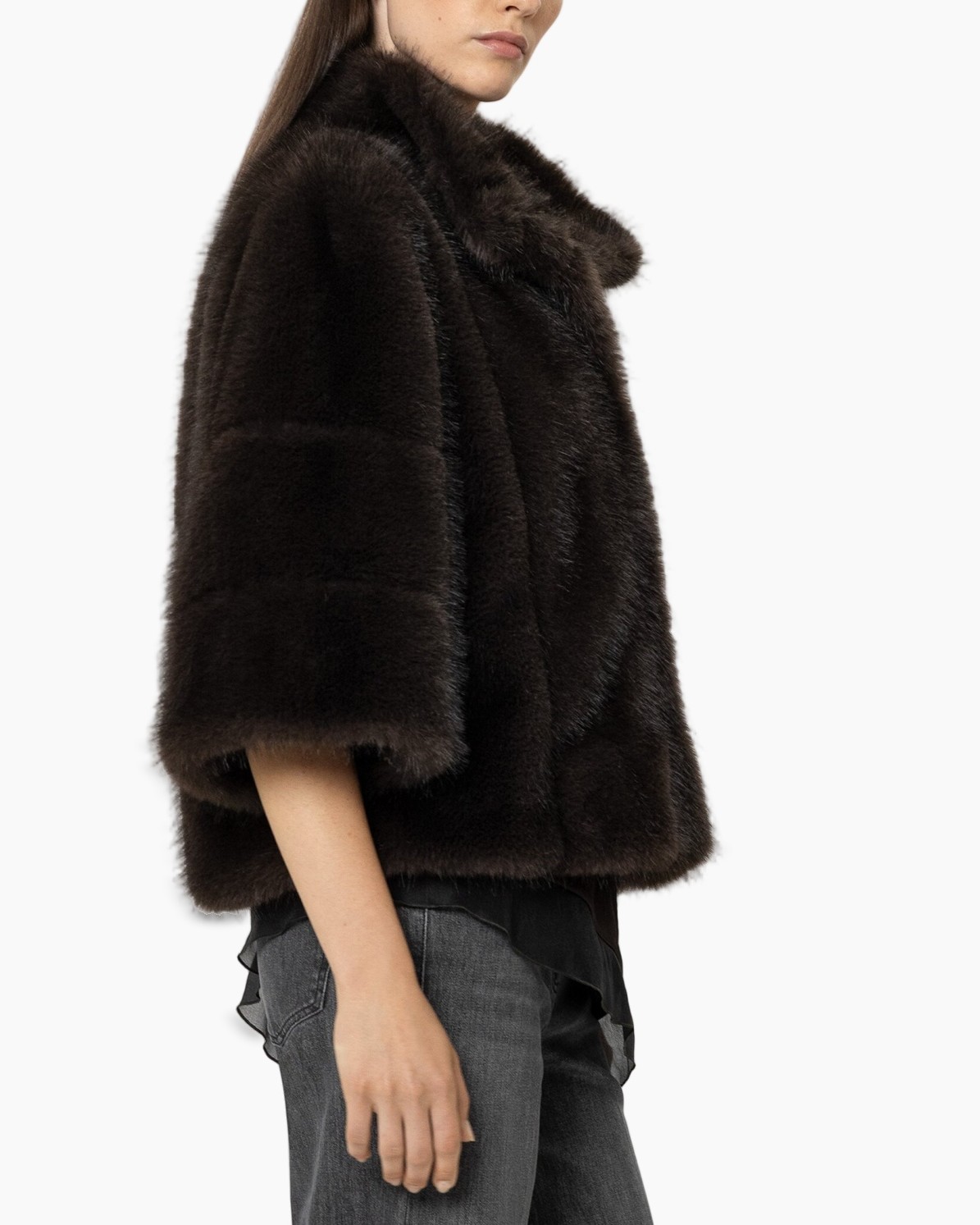 fur coat, brown fur, short sleeve?, coat, outerwear
