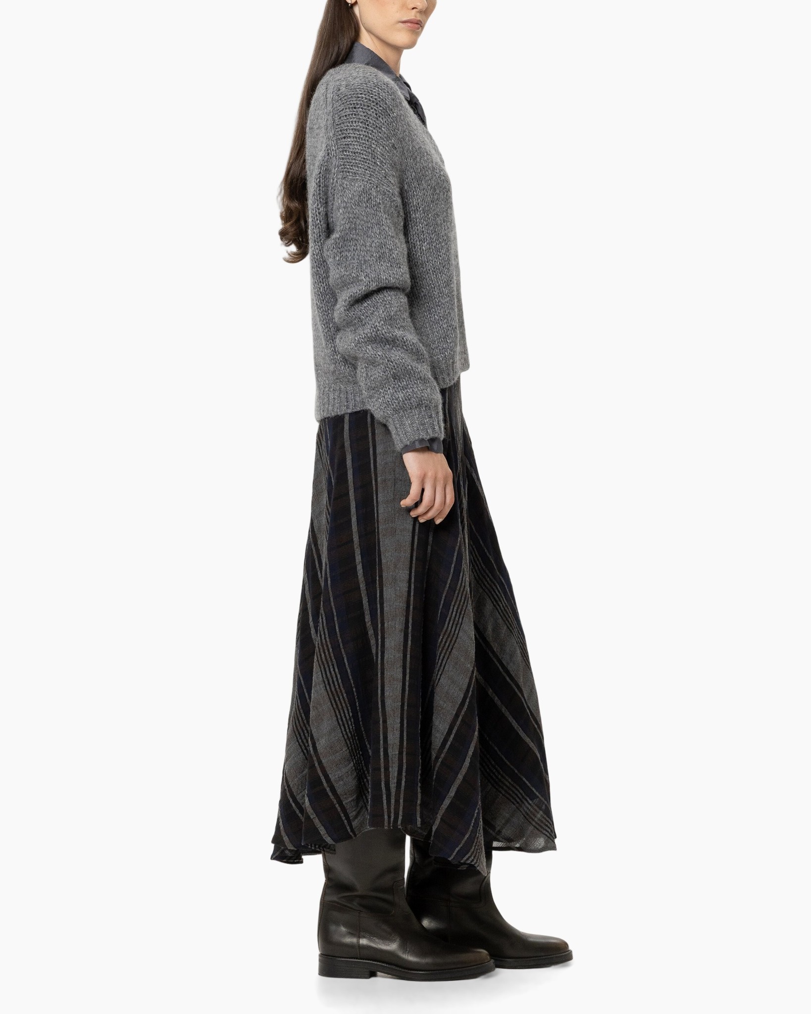 knit sweater, gray, long skirt, plaid, boots