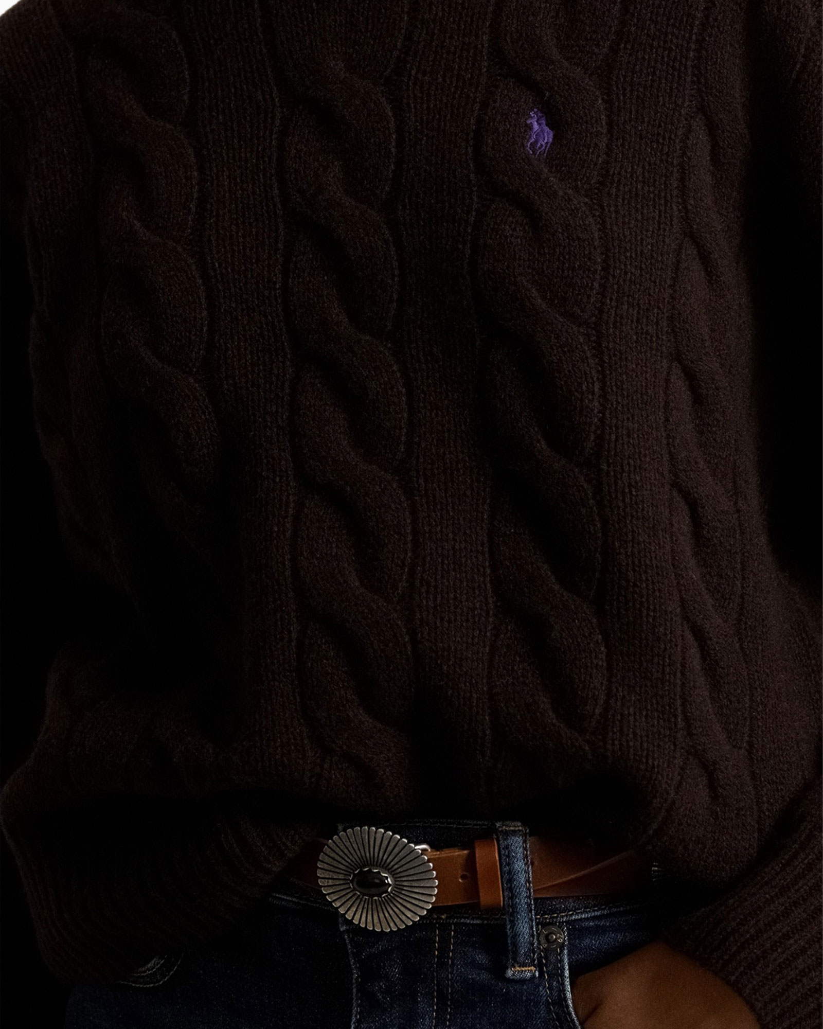 knit sweater, cable knit, brown sweater, belt, denim jeans