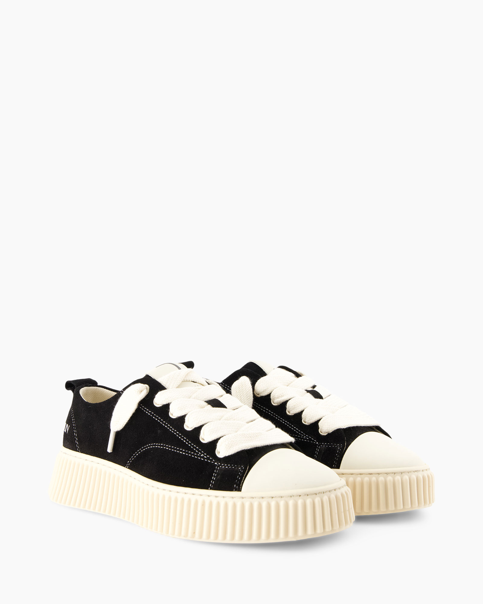 sneaker, low-top, black, canvas, creeped sole