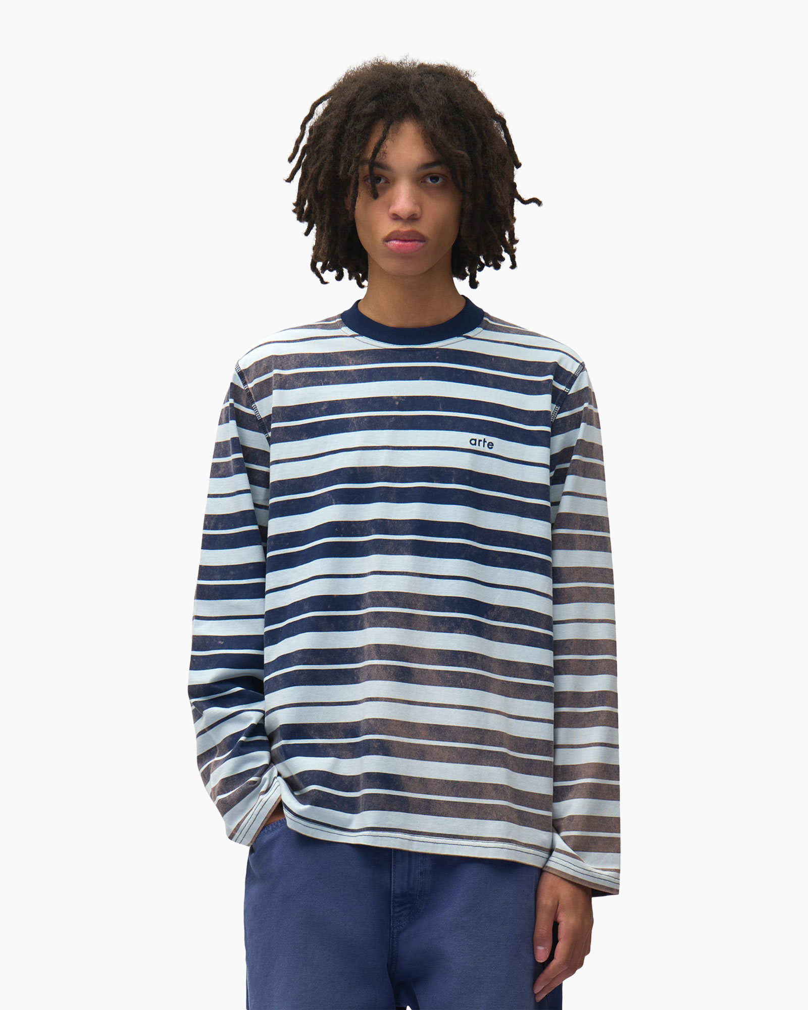 striped shirt, long sleeve, crew neck, blue tones, casual top