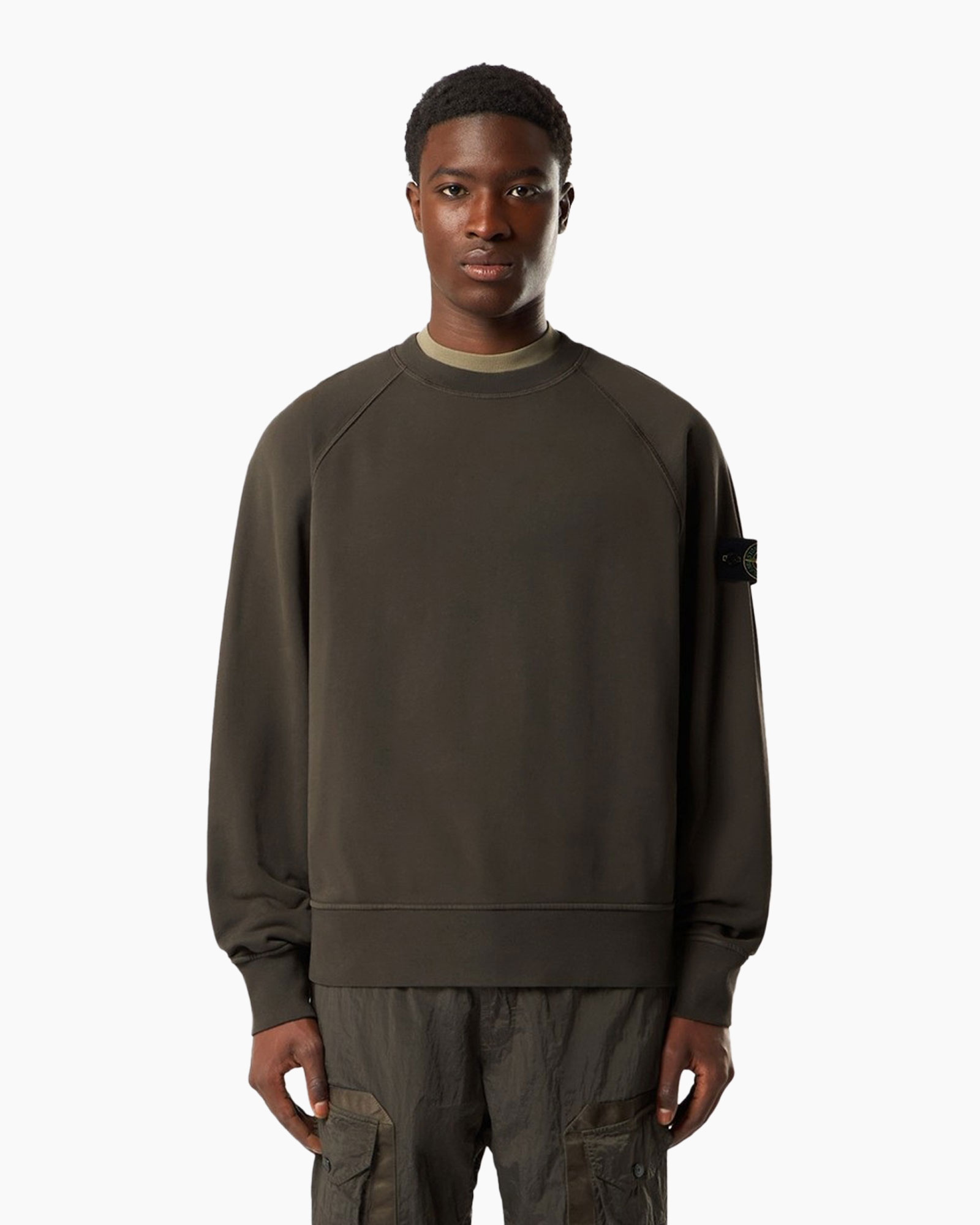 sweatshirt, long-sleeve, olive, crew-neck, patch-strap