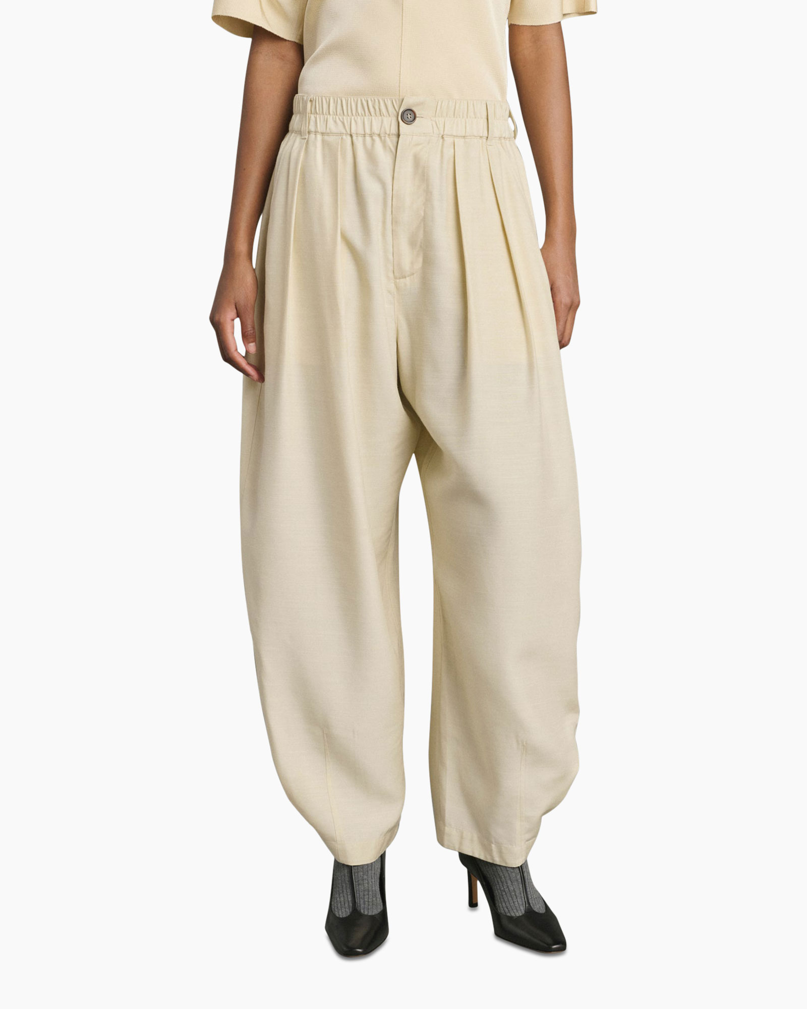 pants, beige, elastic-waist, pleated, loose-fit