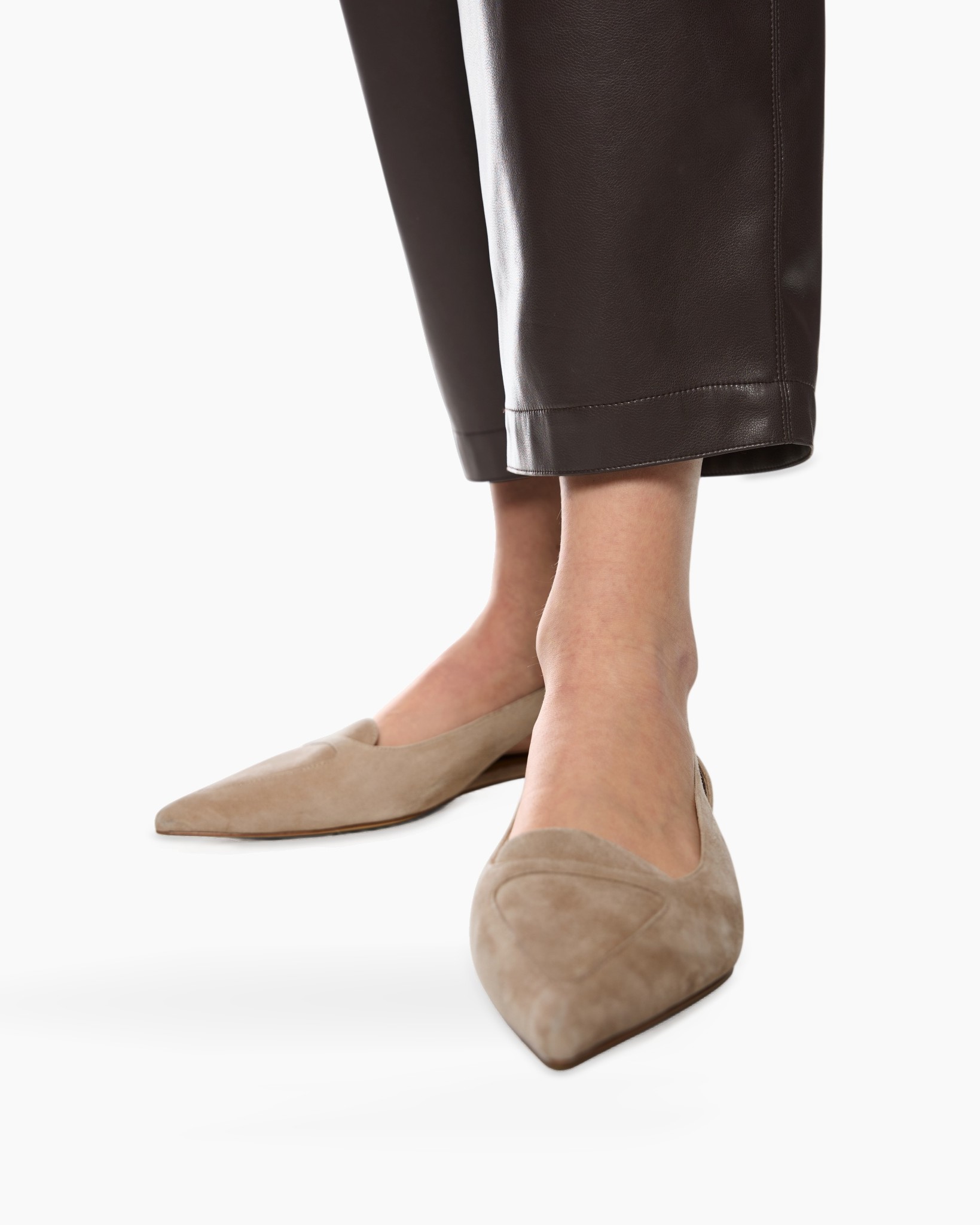 ballet flats, beige, pointed toe, suede, flat shoes