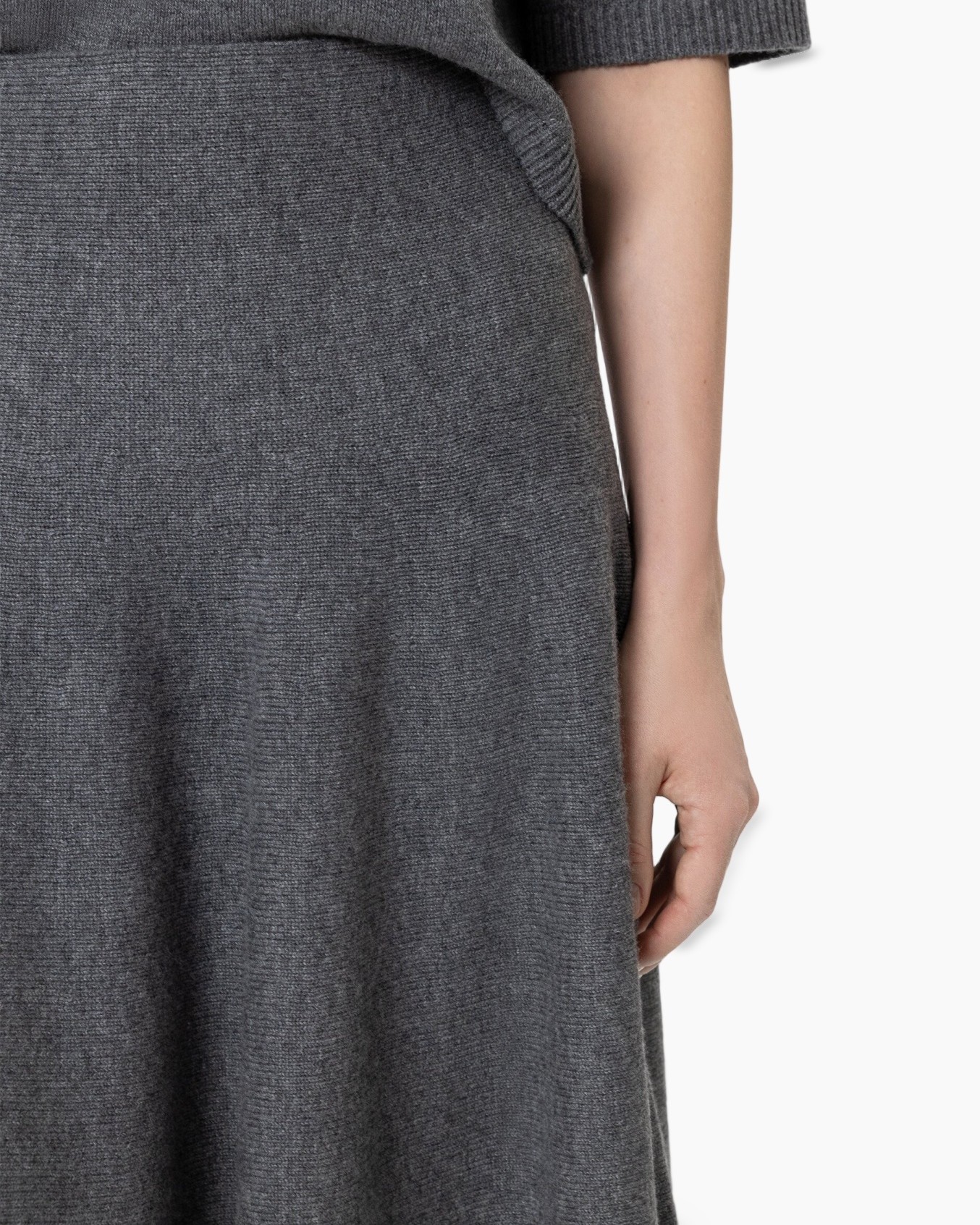 skirt, dark gray, knit, fabric, waist, hand