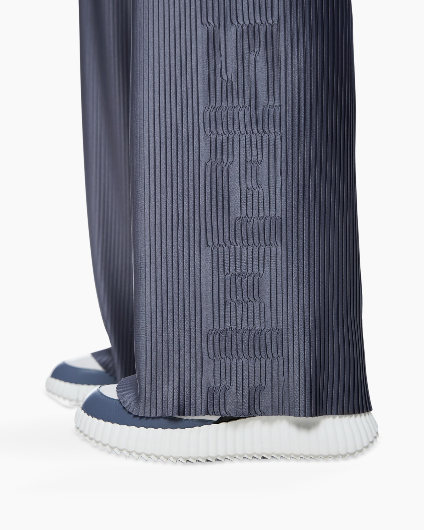 pants, pleated, navy, wide-leg, fabric-texture