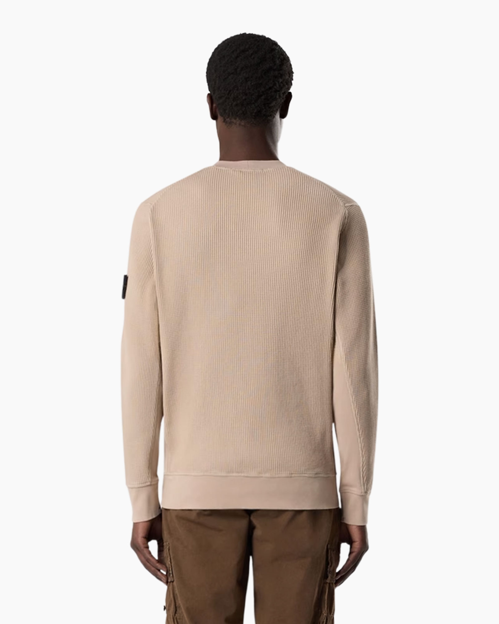 beige knit sweater, crew neck, long sleeve, cargo shorts, patch sleeve