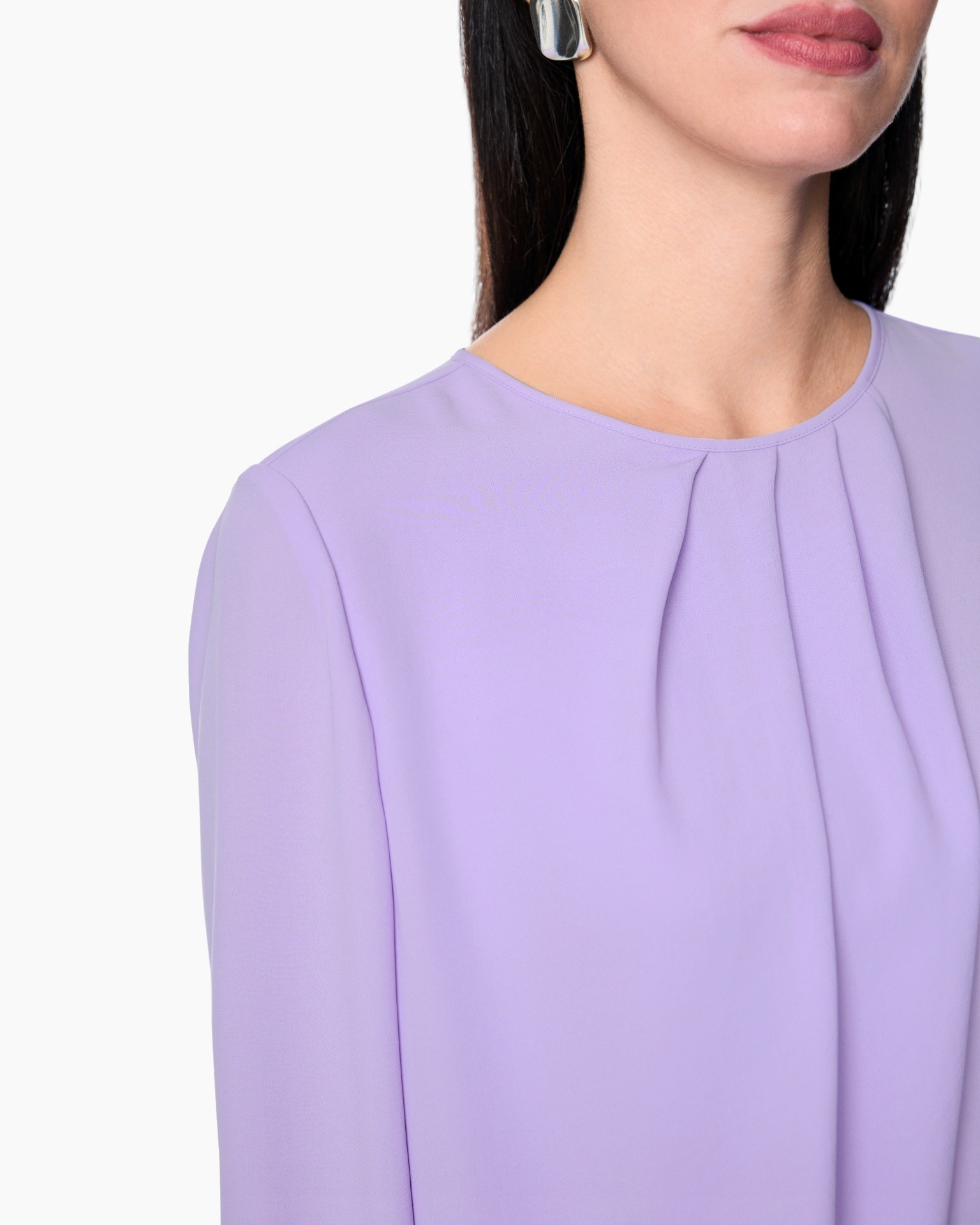purple top, pleated collar, round neck, long sleeve, solid color