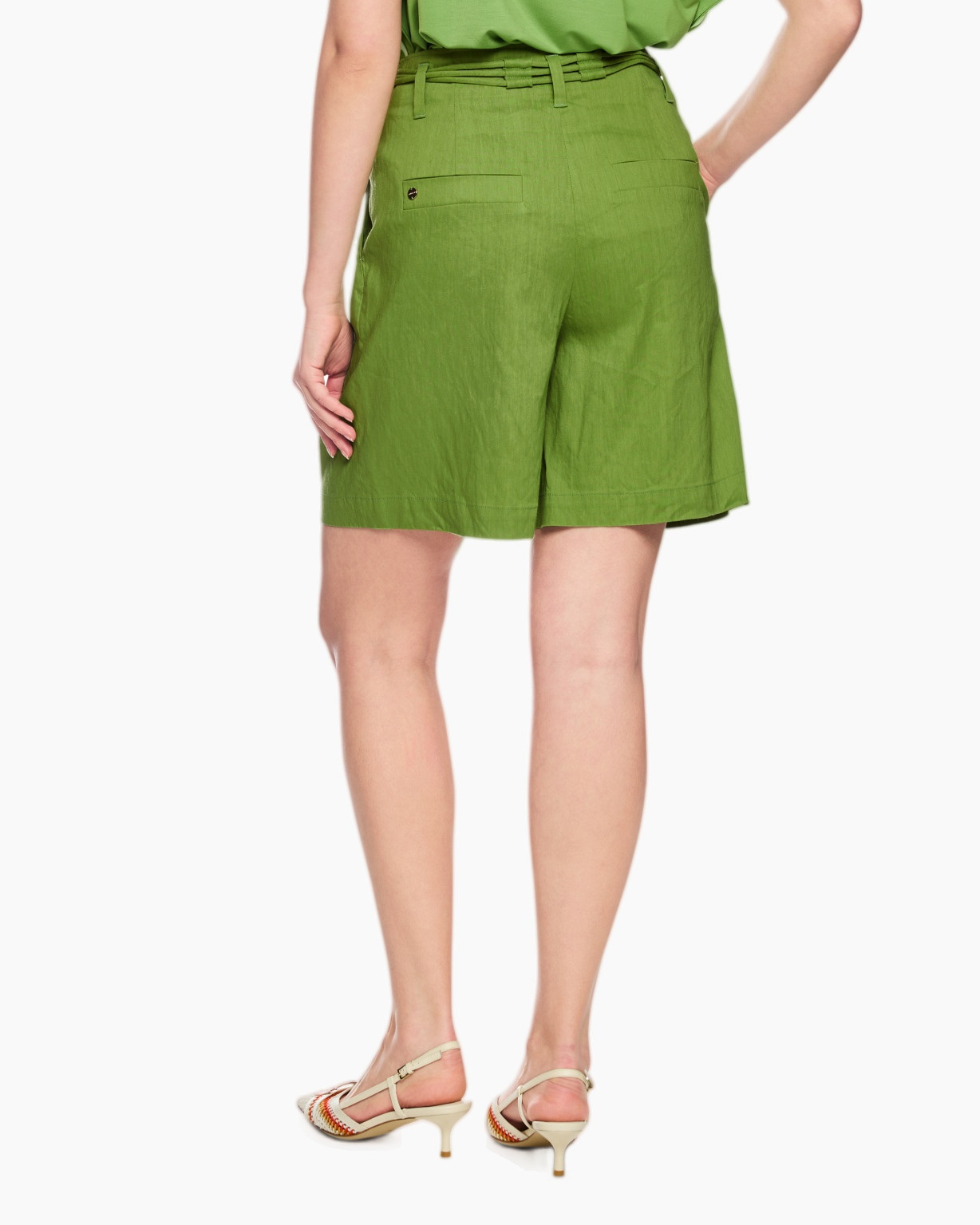 shorts, green, mid-thigh, waist belt, pleated