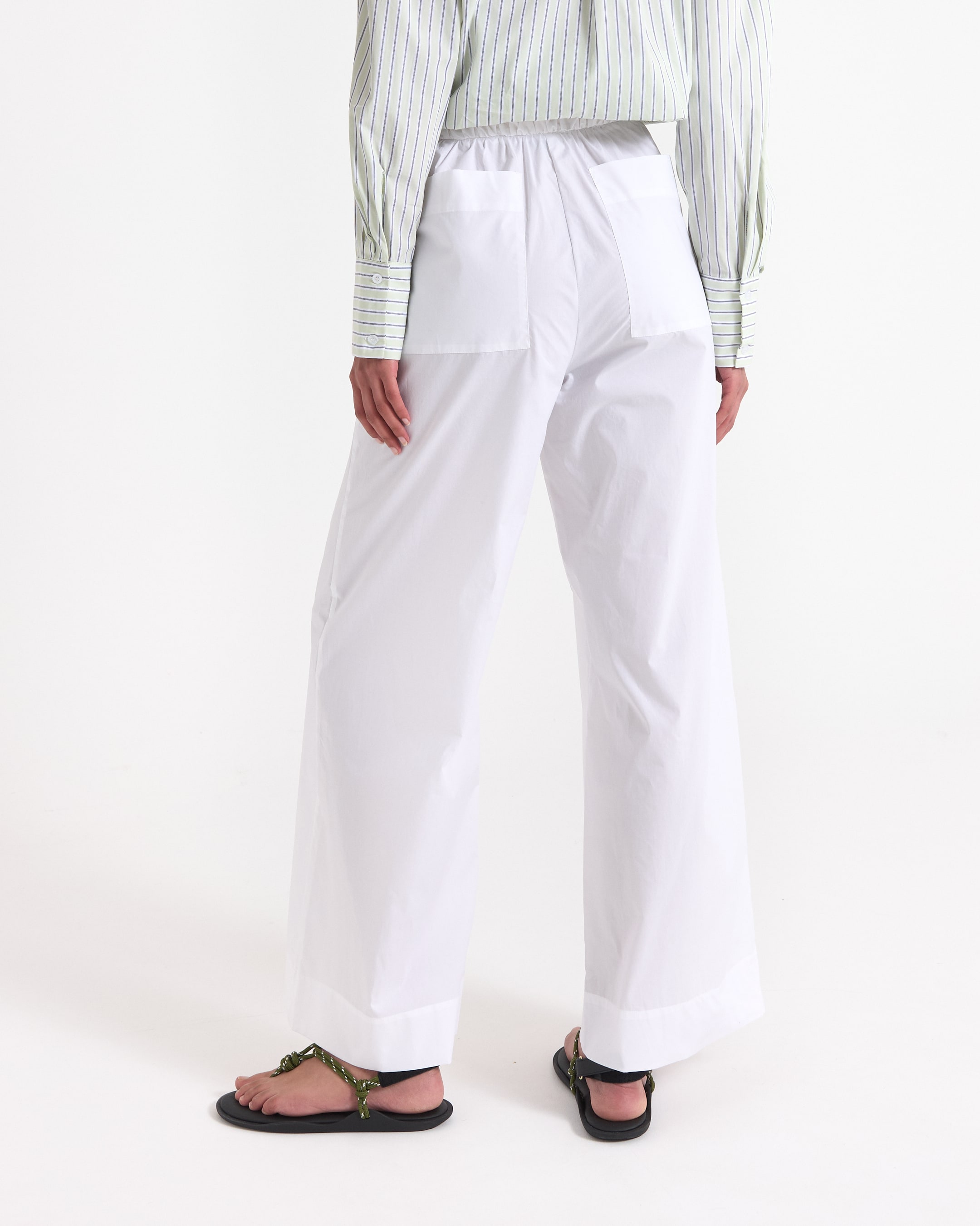 white pants, wide-leg, back pockets, casual trousers, cotton blend