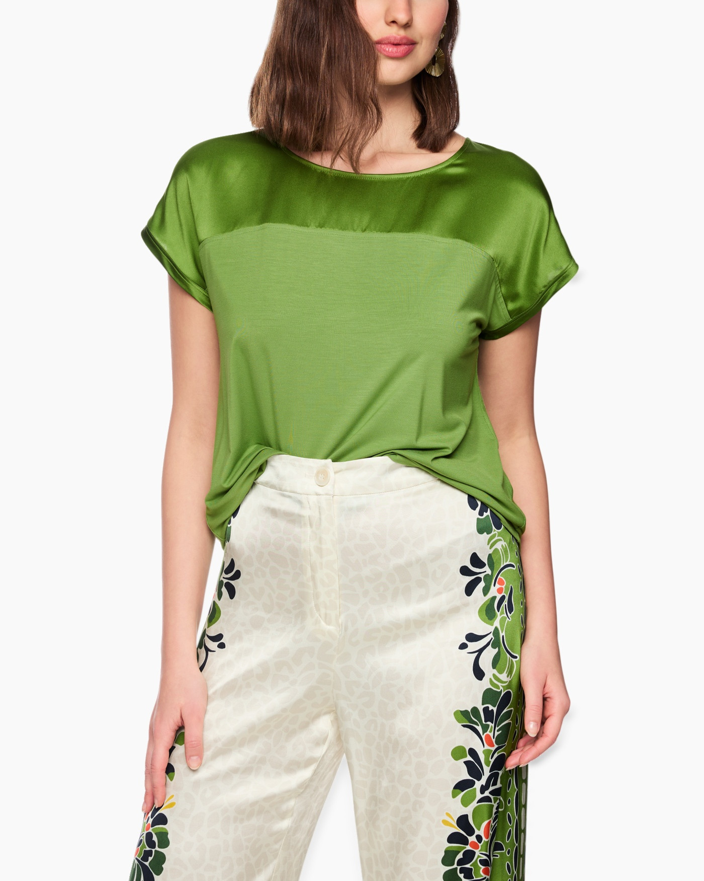green top, silk shirt, short sleeve, round neck, knit look