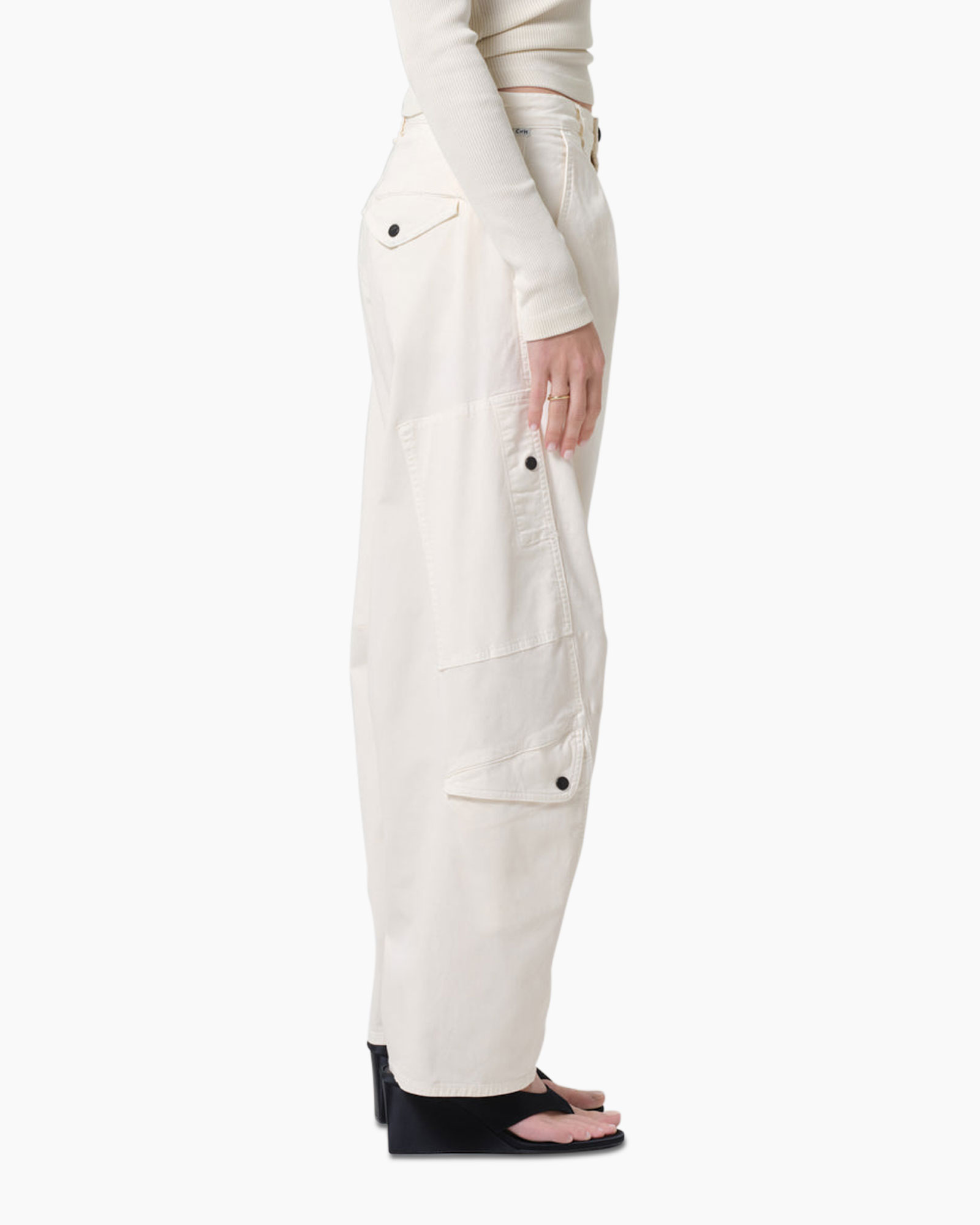 cargo pants, beige, side pockets, buttoned flap, loose fit