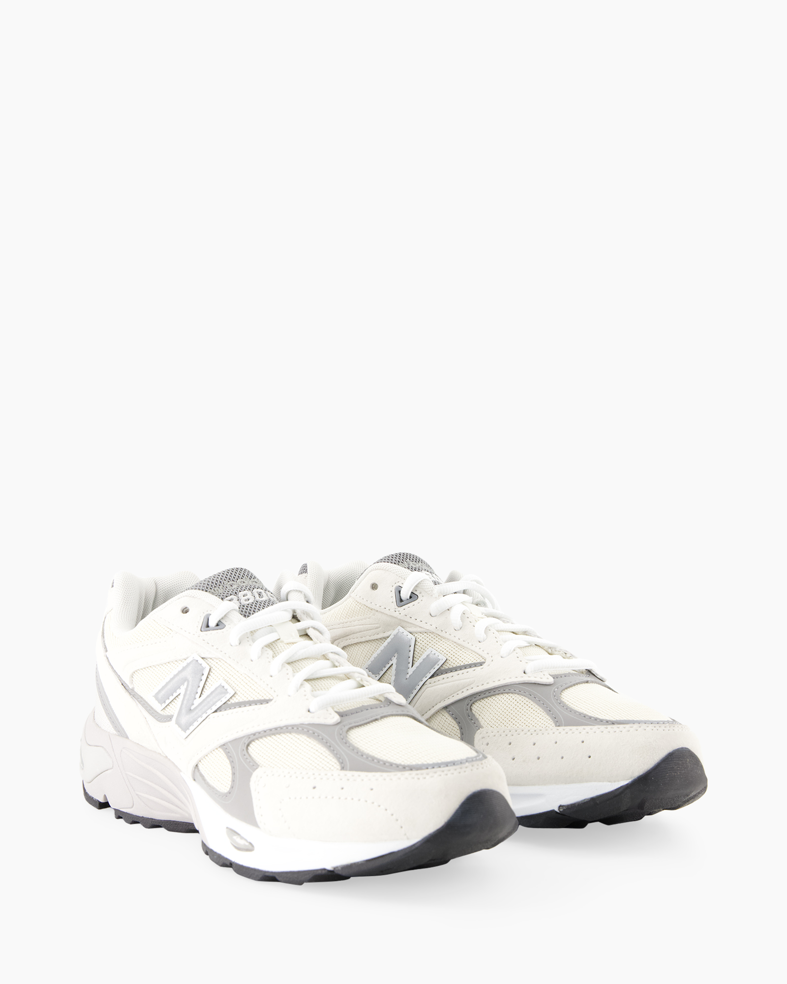 sneaker, running shoe, white, mesh, midsole