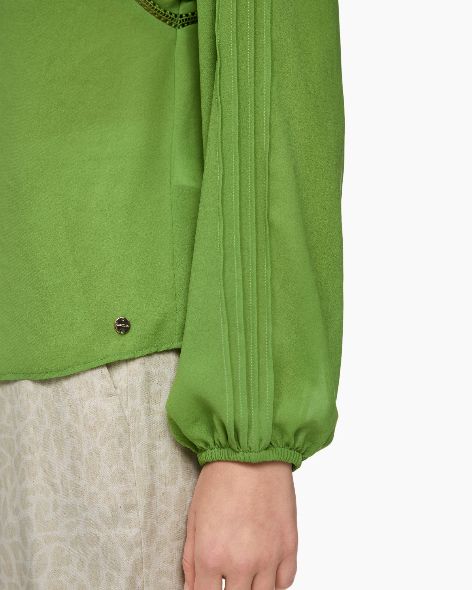 green, longsleeve, sleeve, elastic cuff, top
