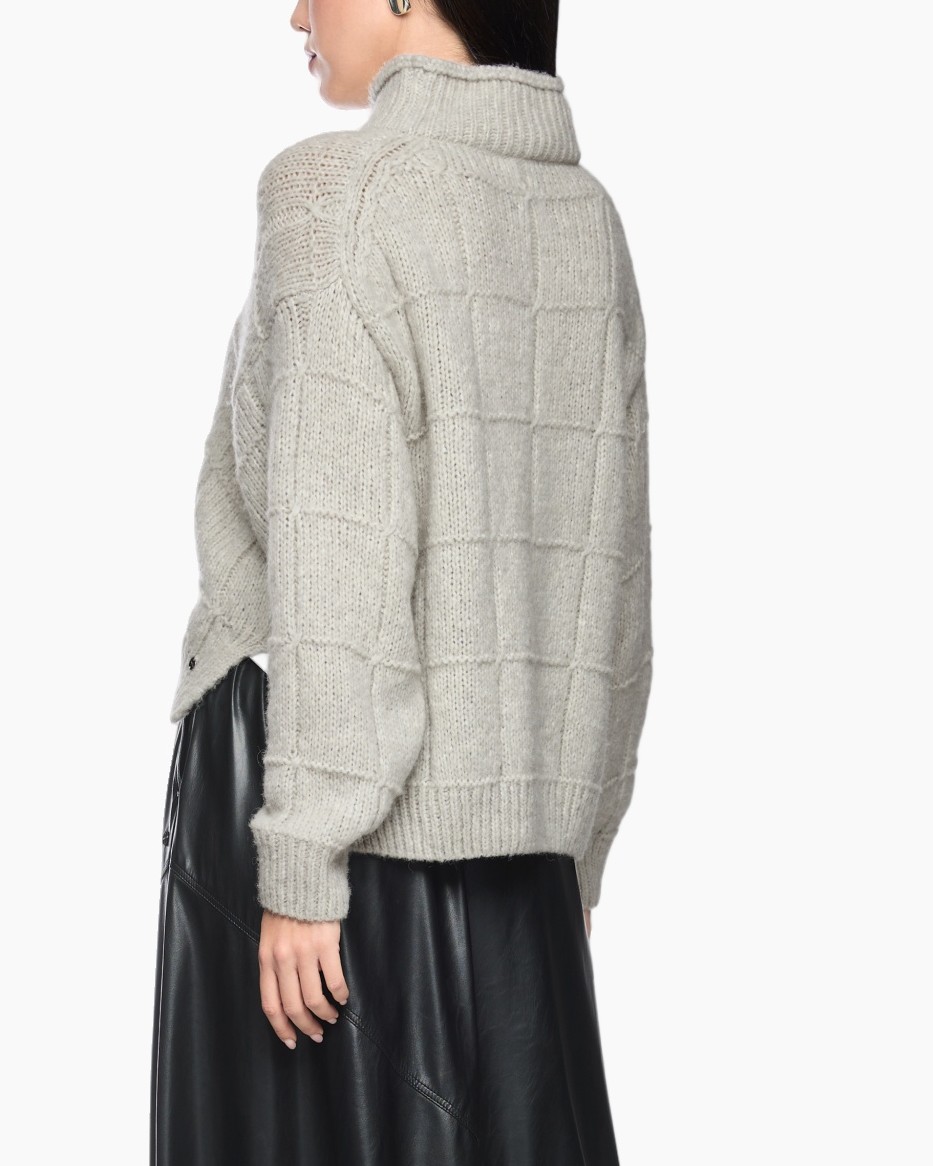 turtleneck sweater, knit sweater, light gray, oversized, pullover