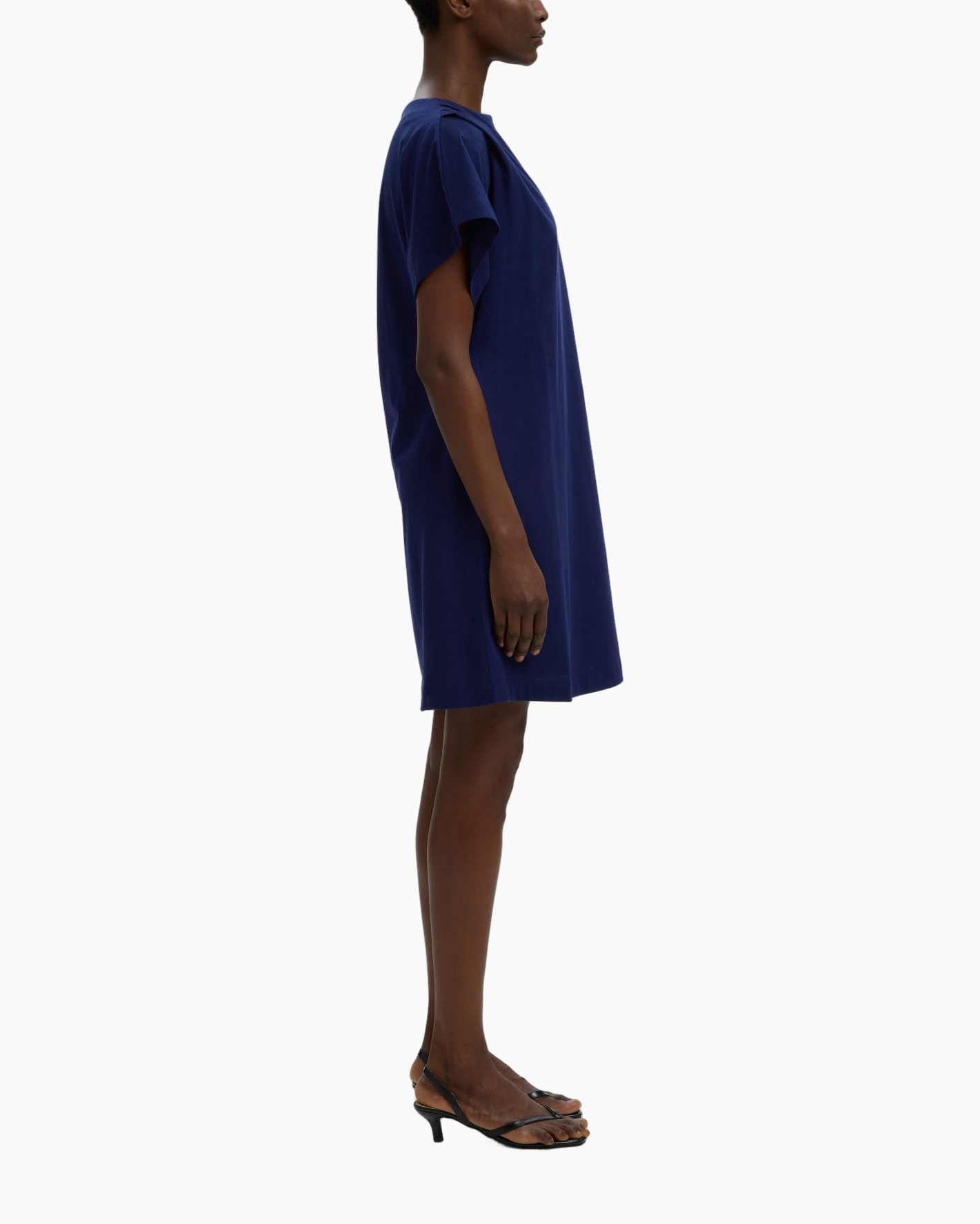 blue dress, short-sleeve, tunic, knee-length, slip-on sandals