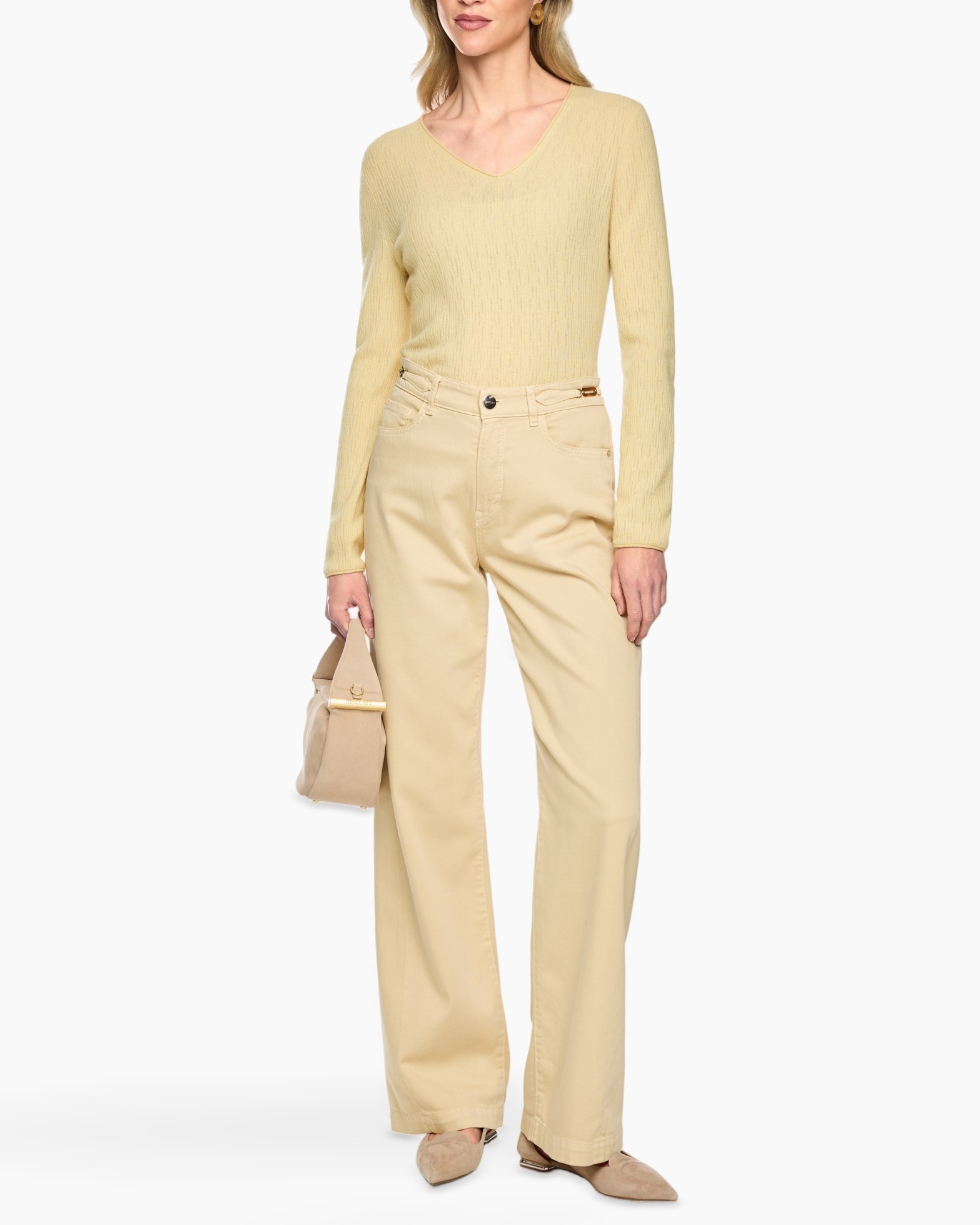 knit top, long sleeves, V-neck, beige, pants