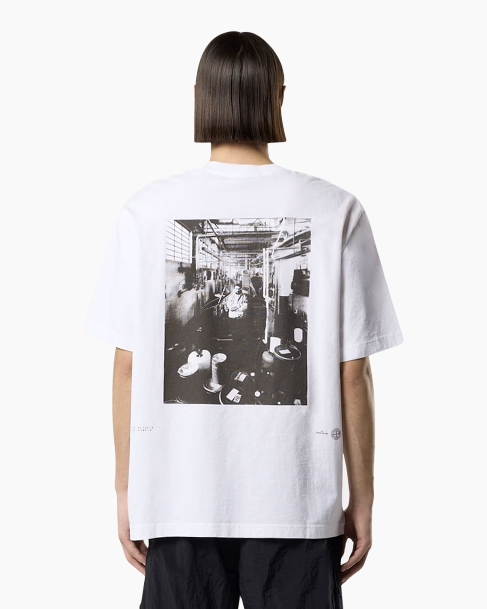 t-shirt, white, short-sleeve, crew-neck, logo small