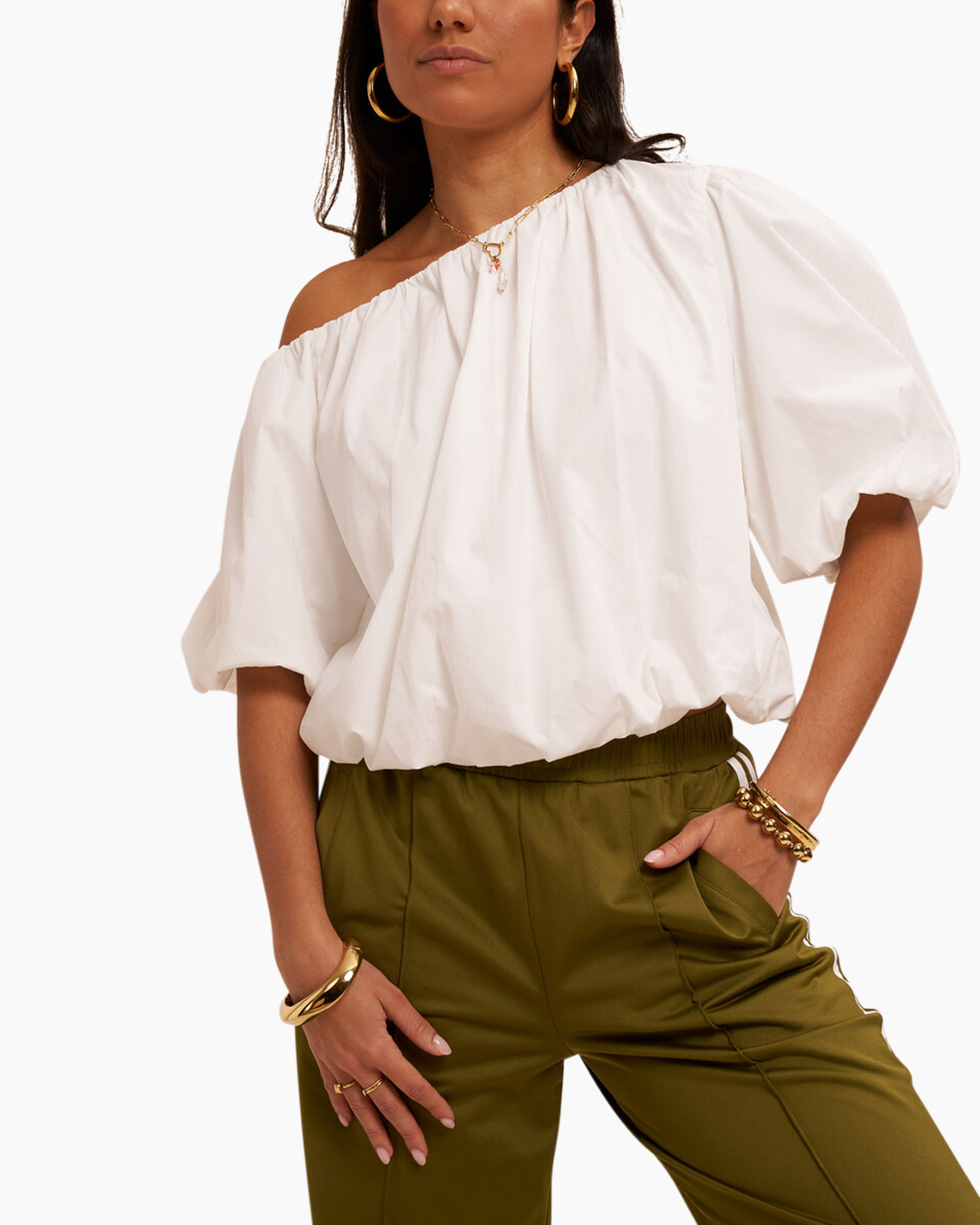 off-shoulder, blouse, white, puff-sleeve, gold-jewelry