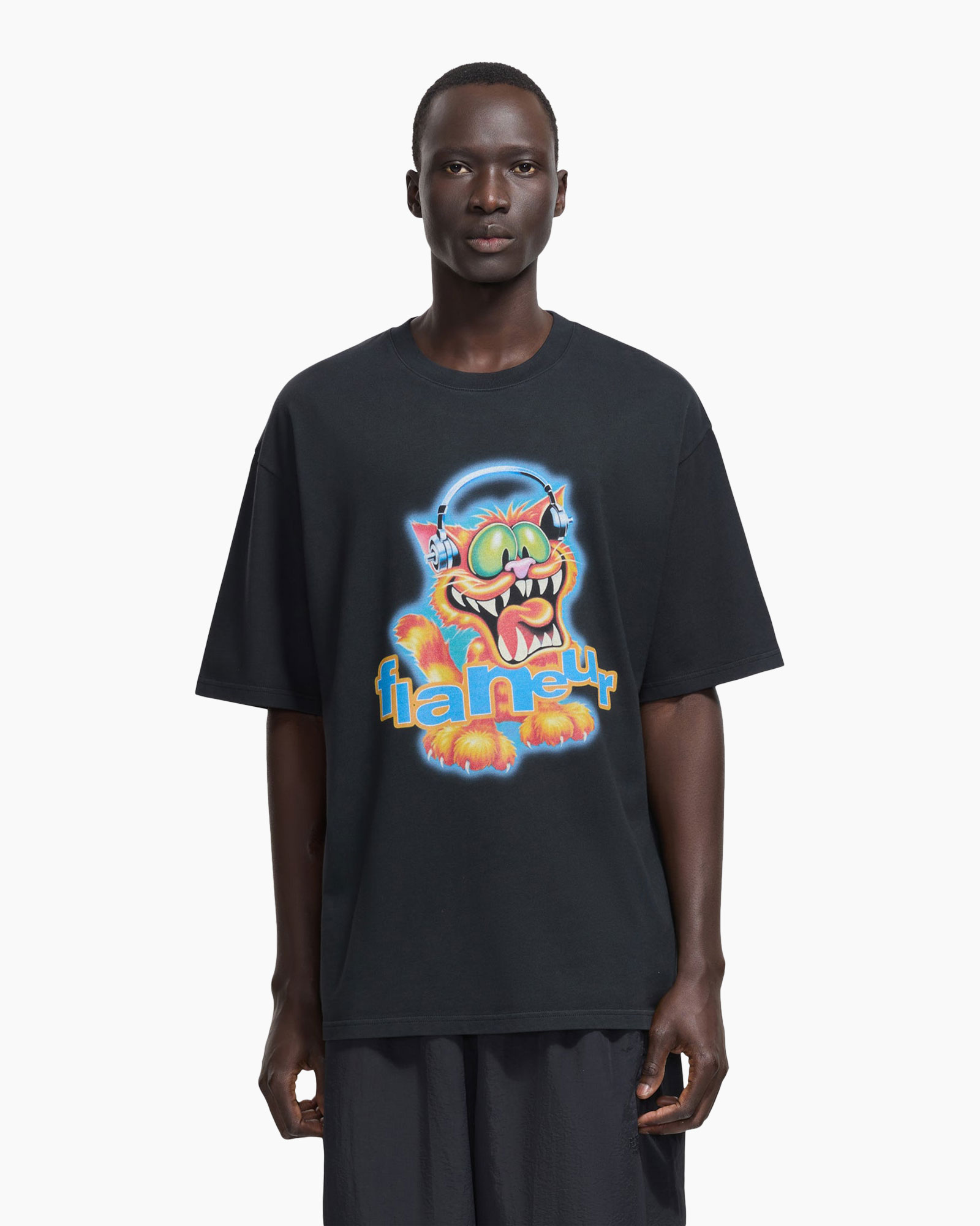 t-shirt, graphic, short sleeve, black, cartoon