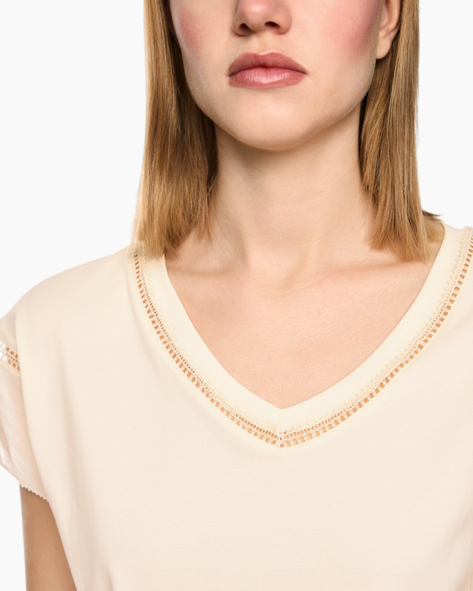 v-neck, top, beige, lace trim, short sleeve