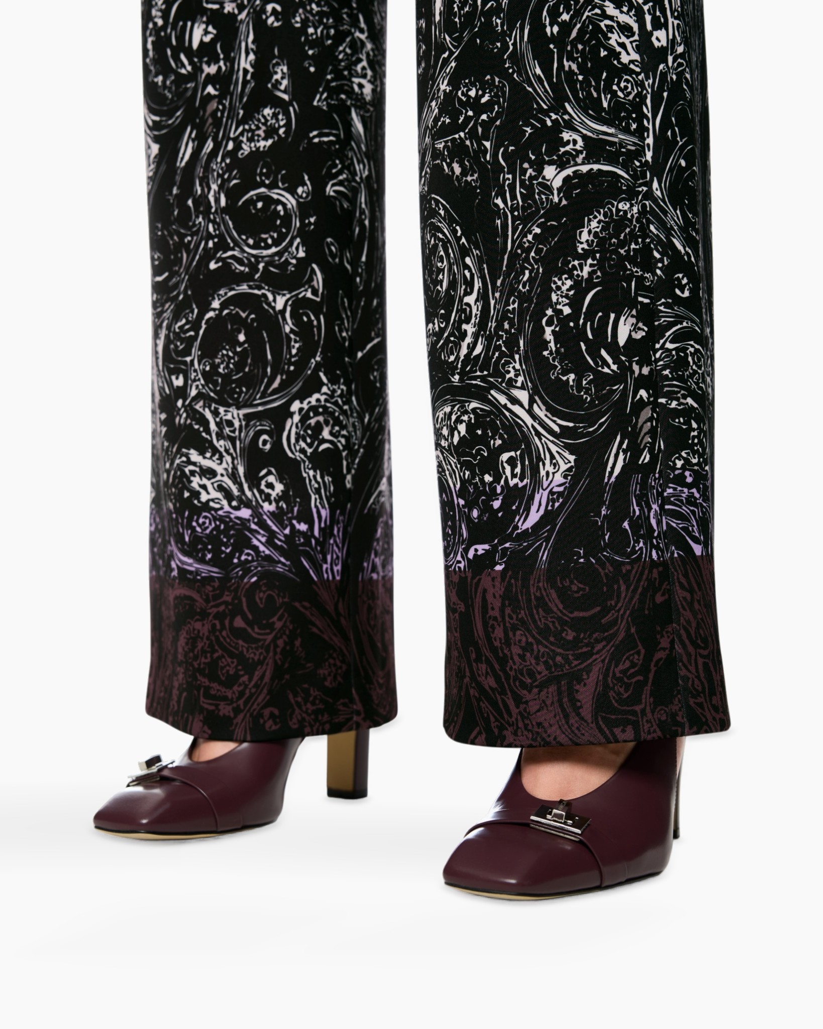 floral pattern, wide-leg pants, palazzo pants, purple accents, heels with buckle
