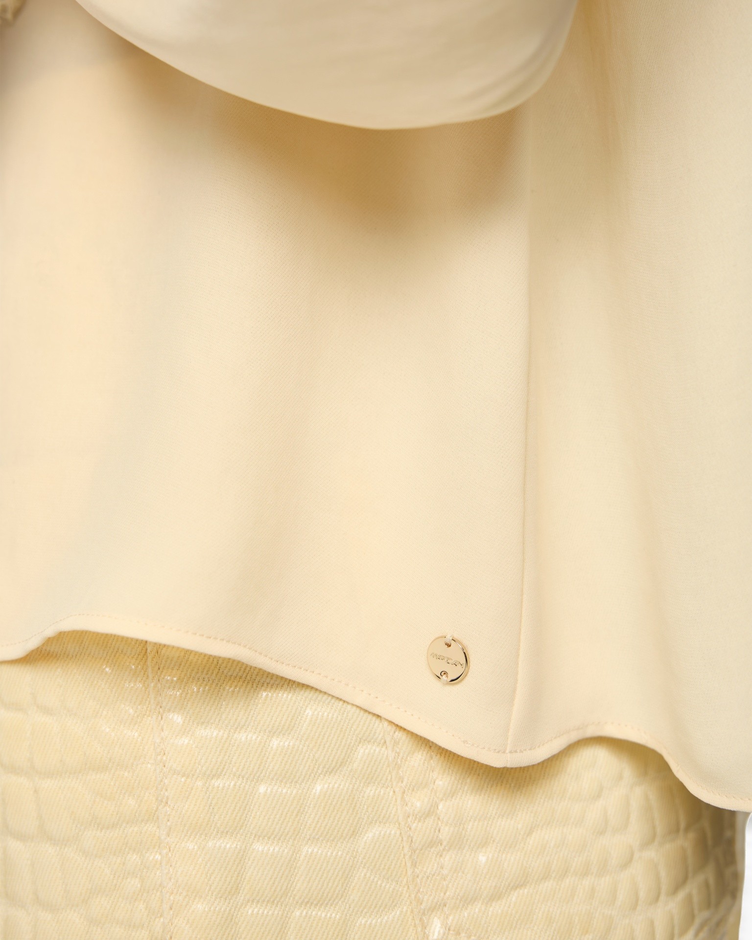 blouse, crepe, pearl button, beige, tiered hem