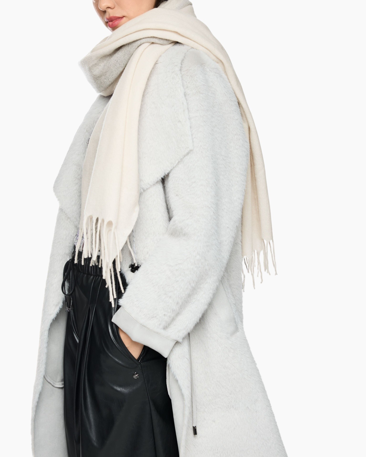 scarf, checked scarf, gradient scarf, fringe, wrap