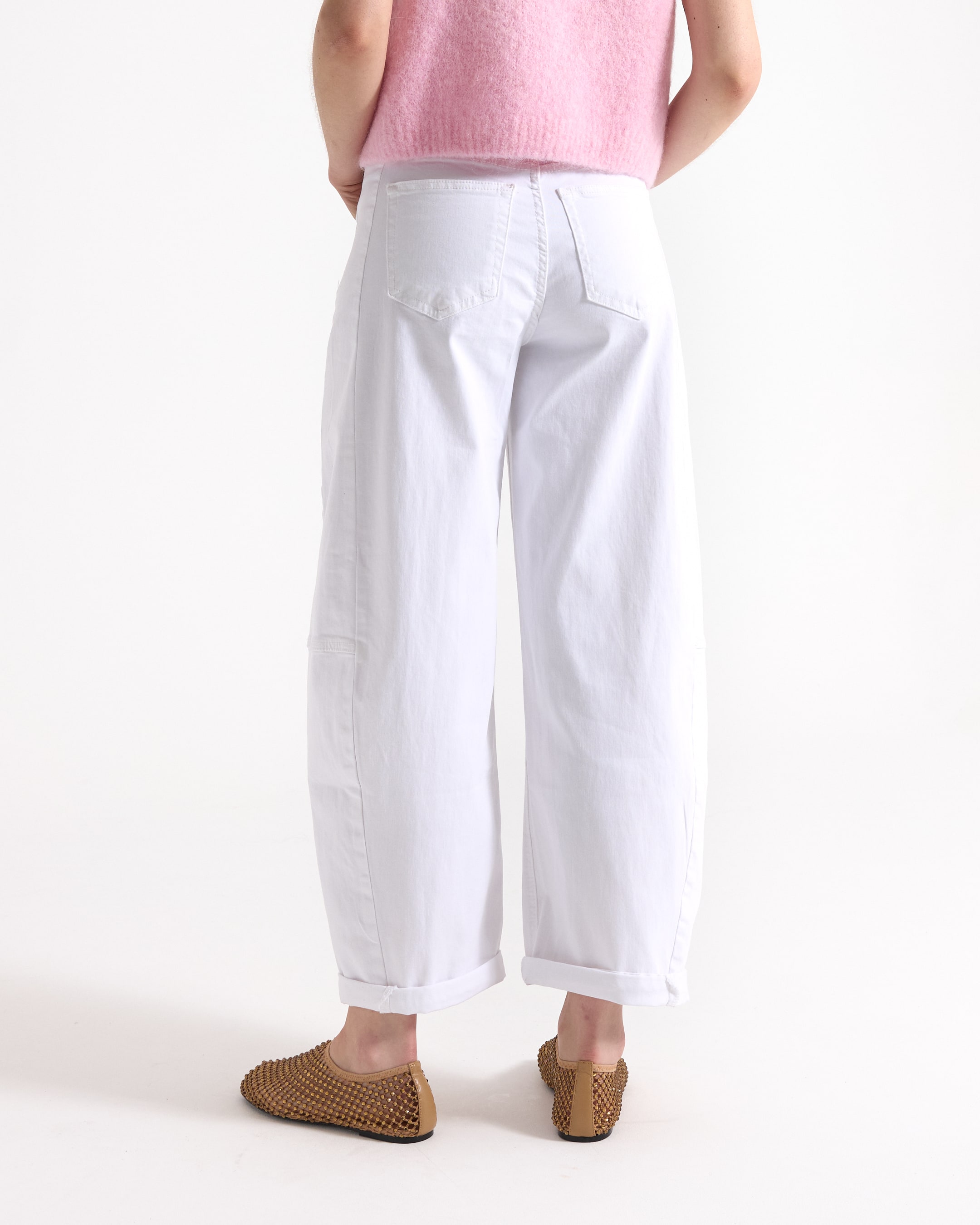 white pants, wide-leg, cropped, back view, linen-free-detailed