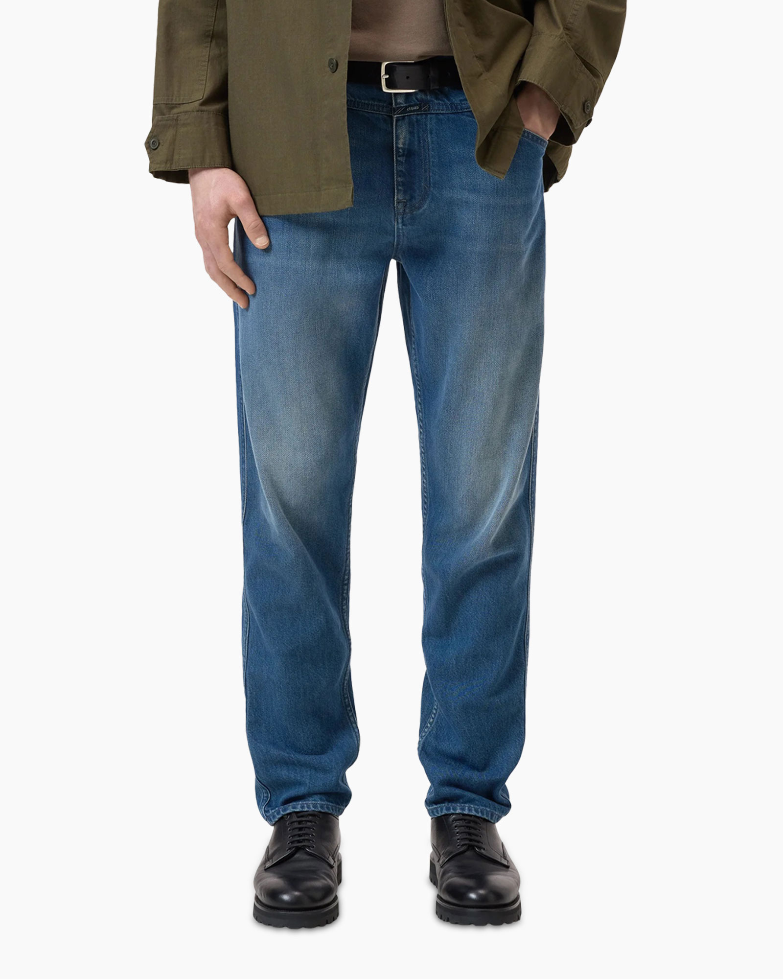 jeans,  blue jeans,  straight leg,  faded,  black shoes