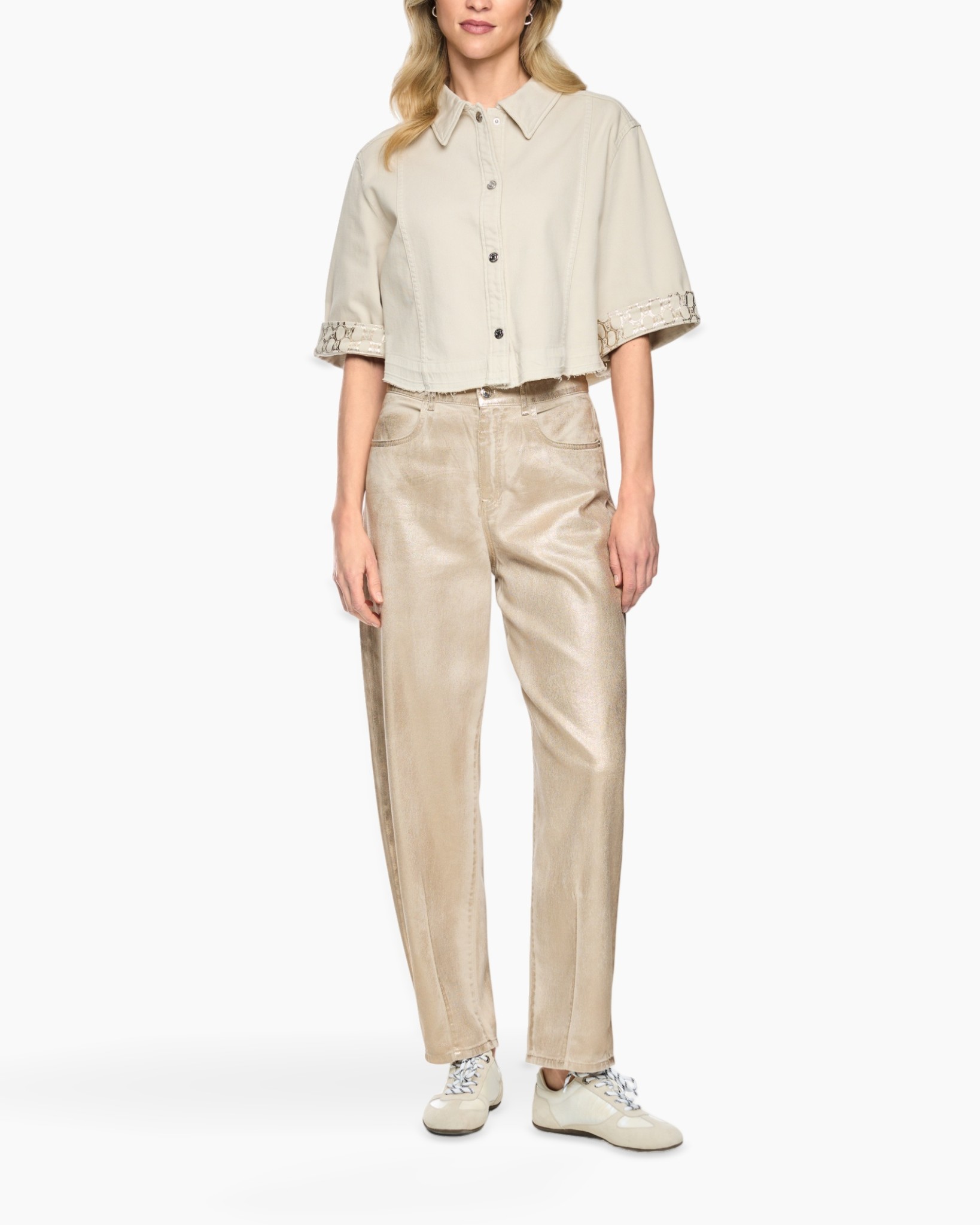 shirt, cropped, beige, collar, shortsleeve