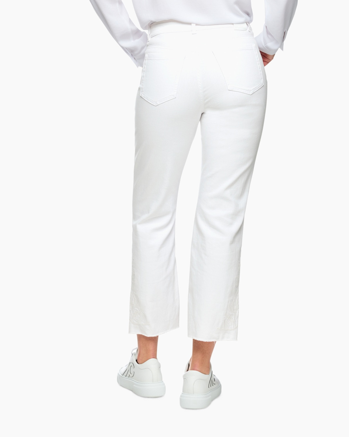 Clothing, Pants, Linen, Shoe, Sneaker