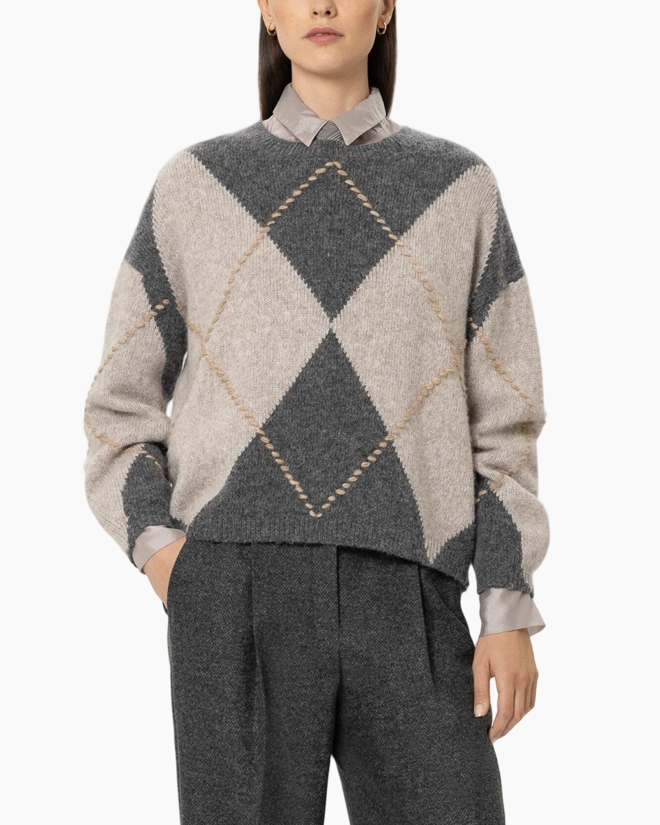argyle sweater, knitwear, pullover,  oversized, patterned sweater, argyle, gray color, beige color, chunky knit