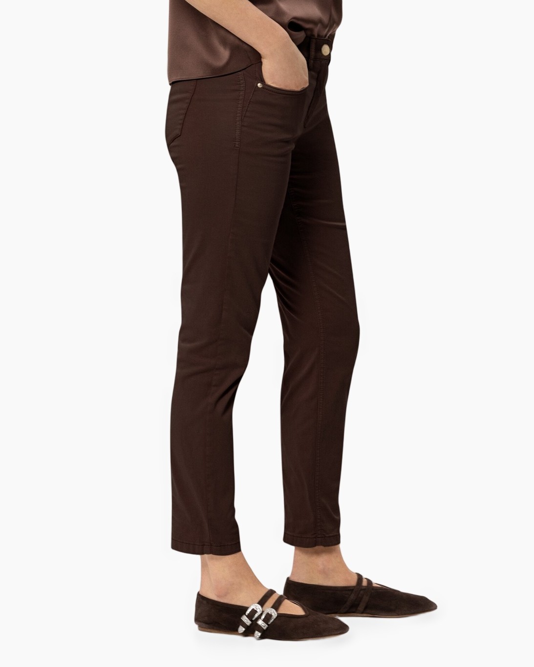 pants, brown, slim, jeans, flat shoes