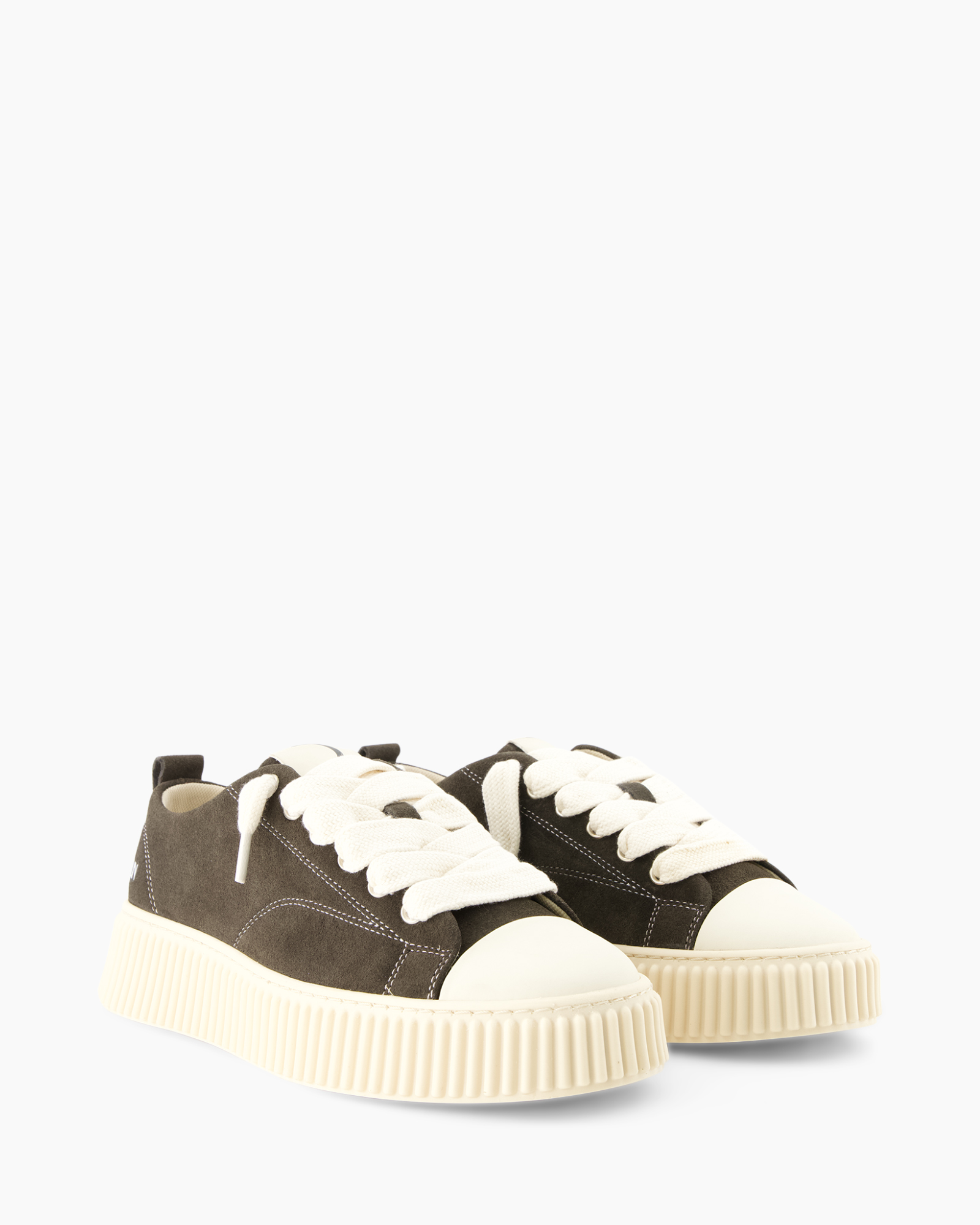 canvas, sneakers, brown, crepe sole, white laces