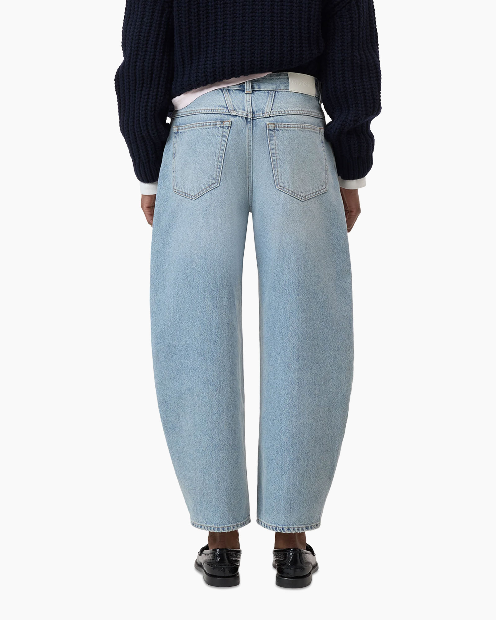 wide-leg, light-wade,  denim, jeans, pockets